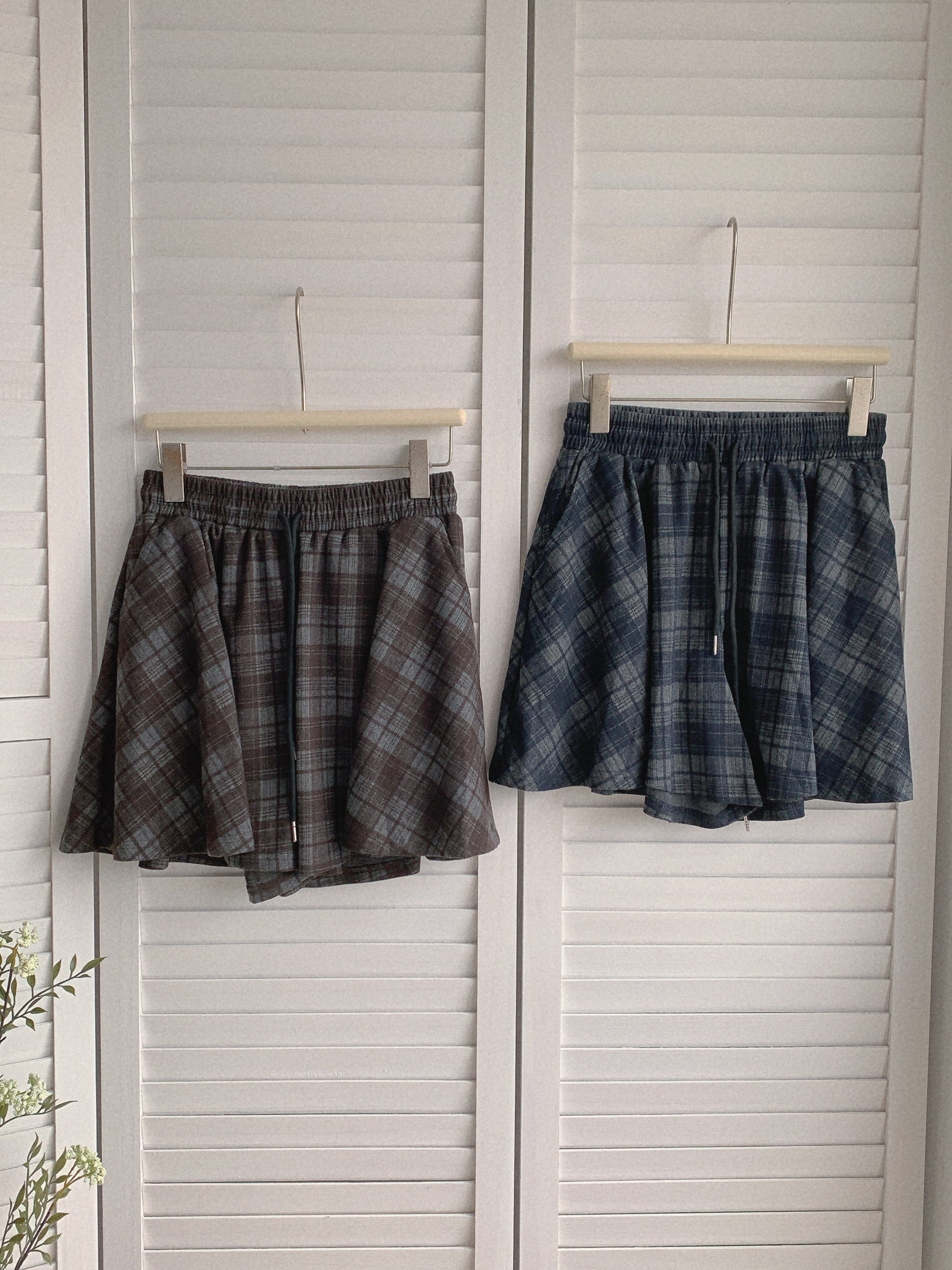 HELLO MILK TEE- 85550 毛呢短褲