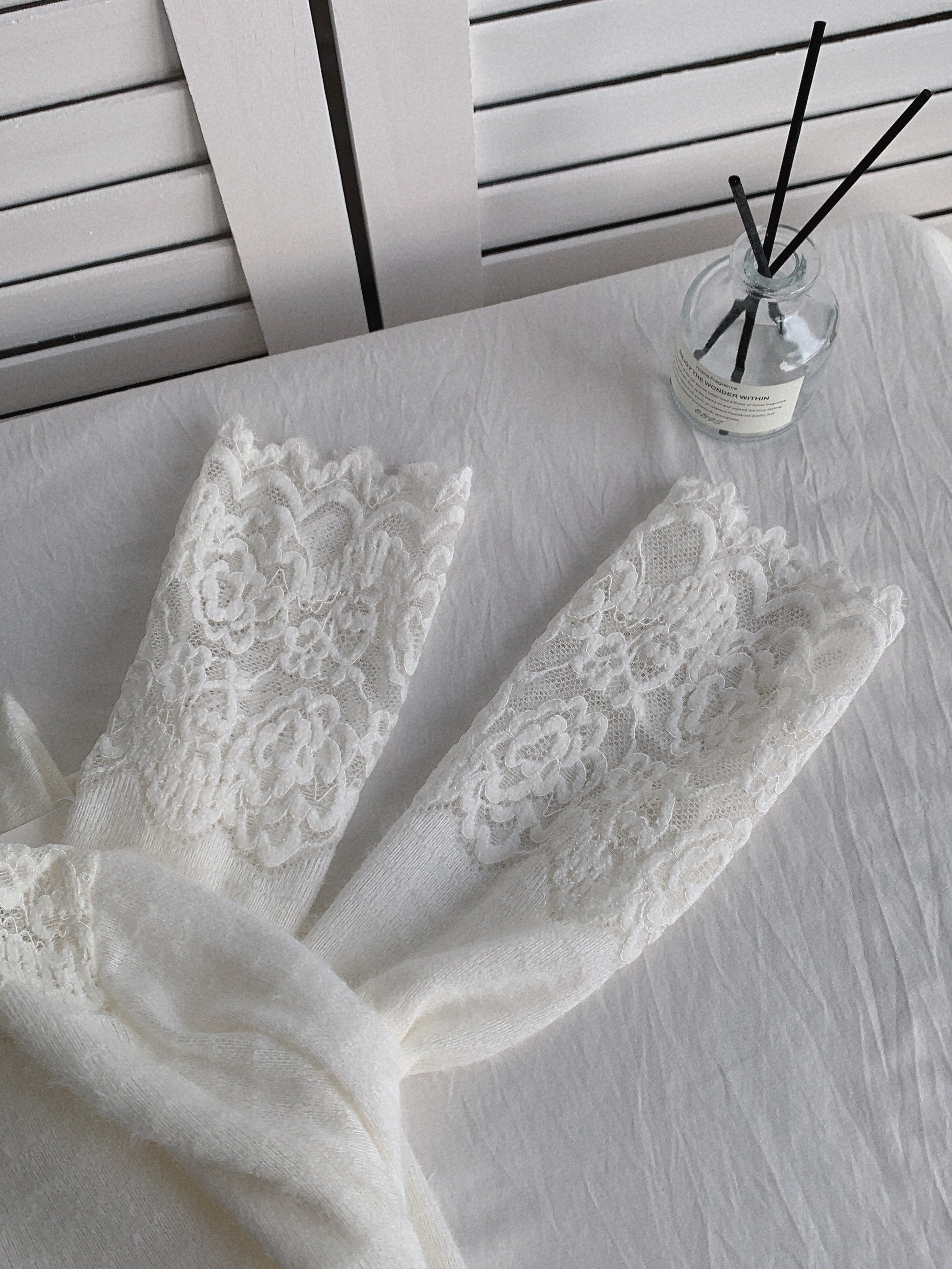 HELLO MILK TEE- 85538  水貂毛小衫