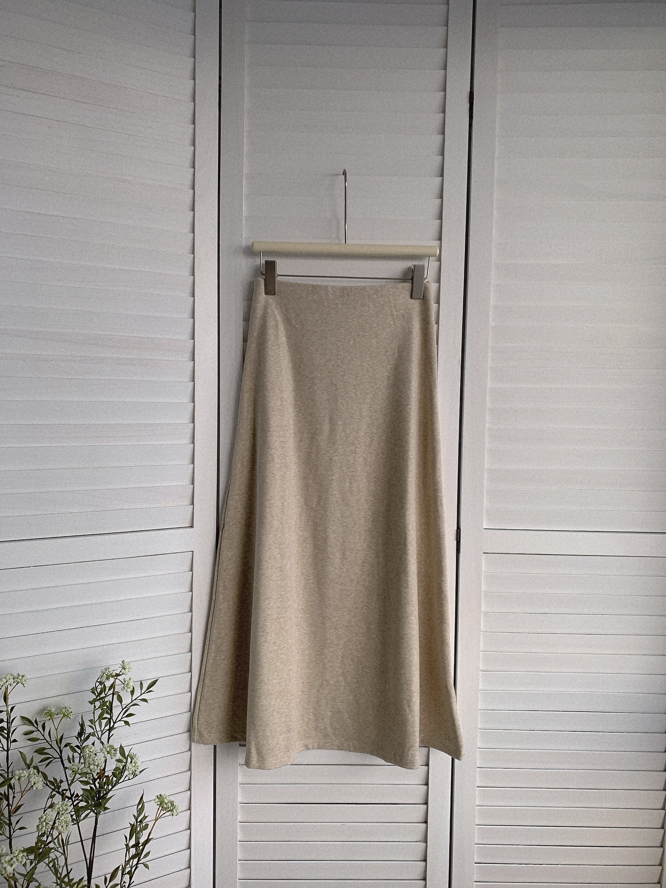 HELLO MILK TEE- 85477 羊絨半裙