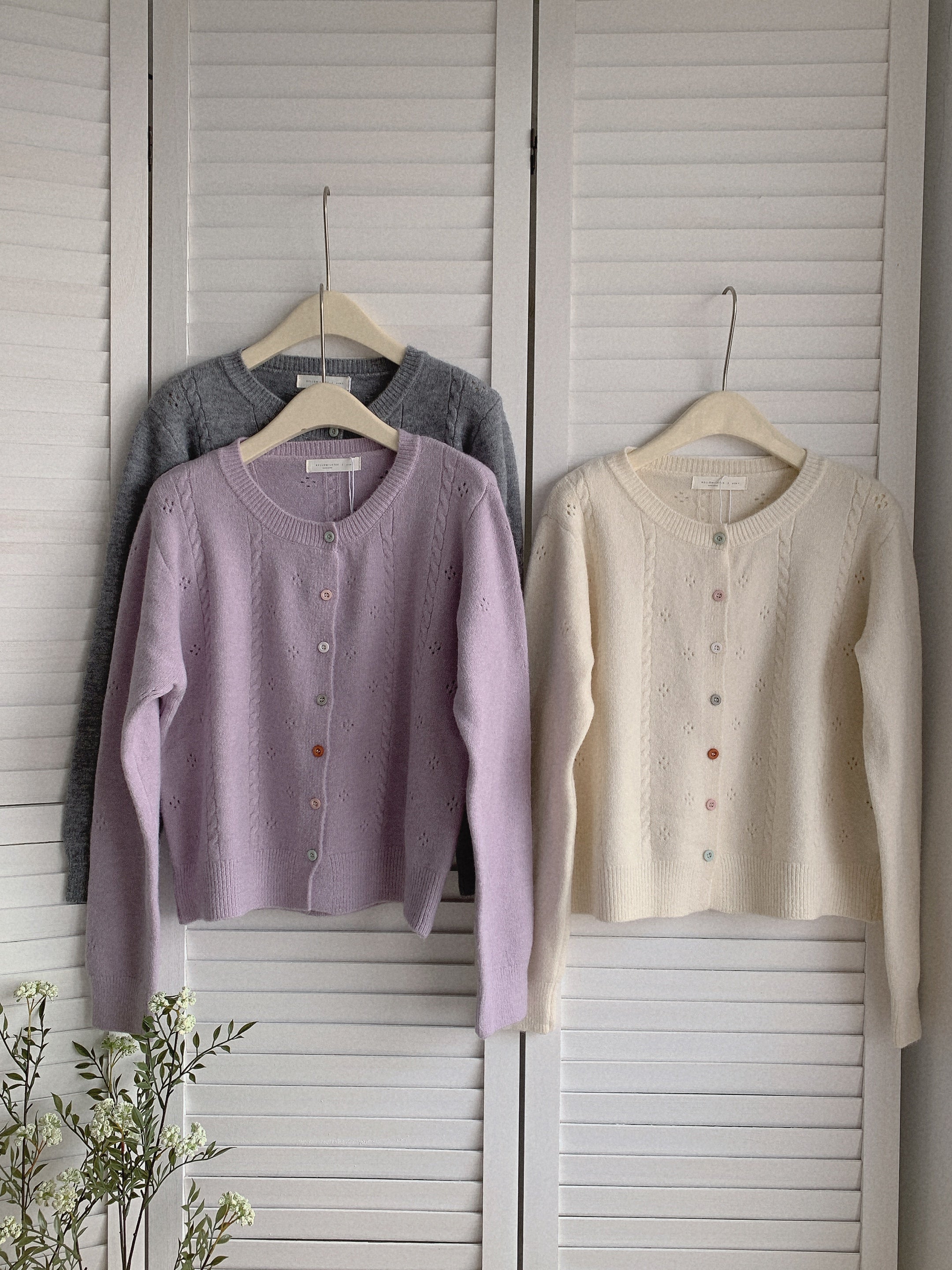 HELLO MILK TEE- 85524 彩扣毛衣