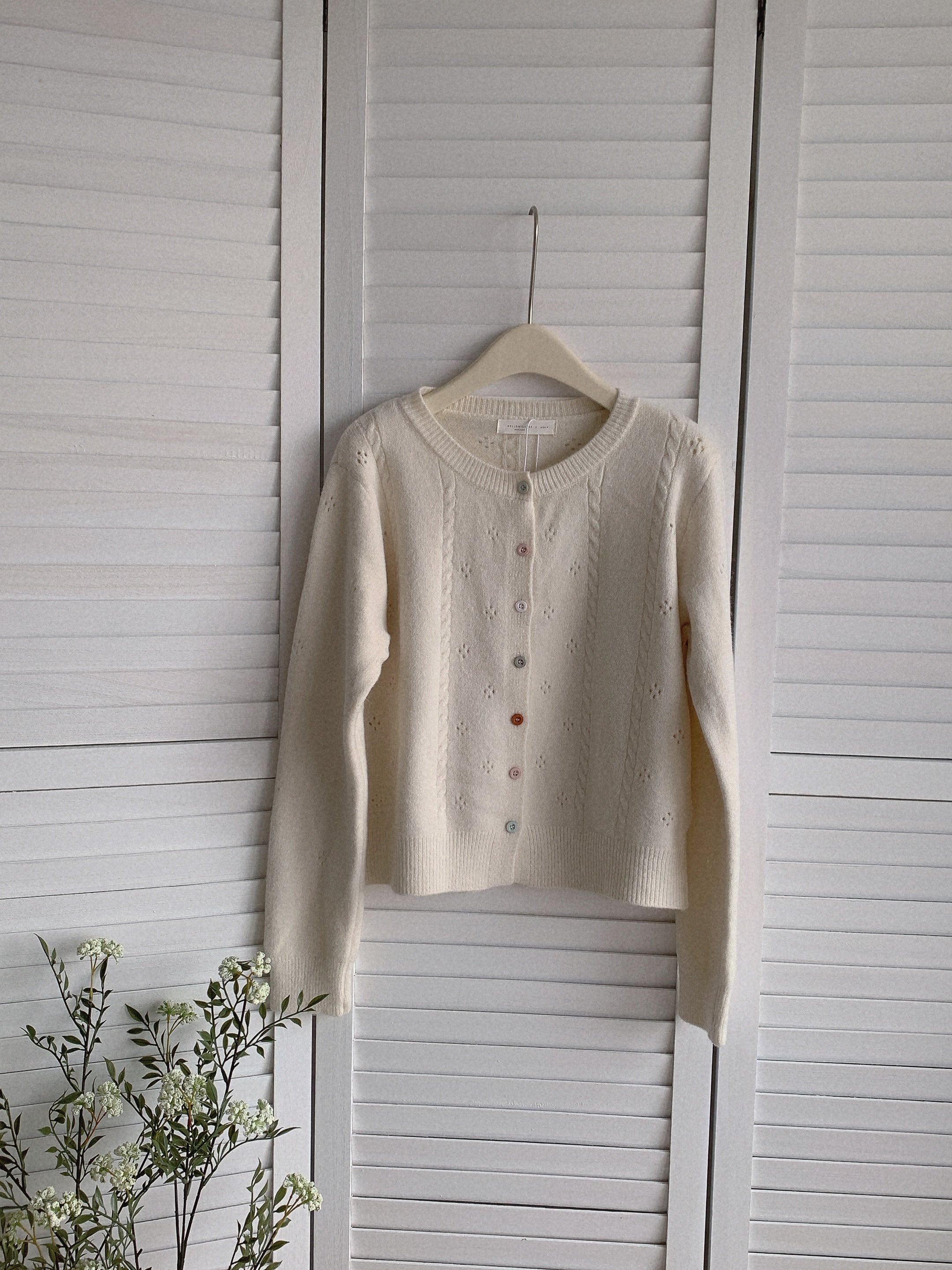 HELLO MILK TEE- 85524 彩扣毛衣