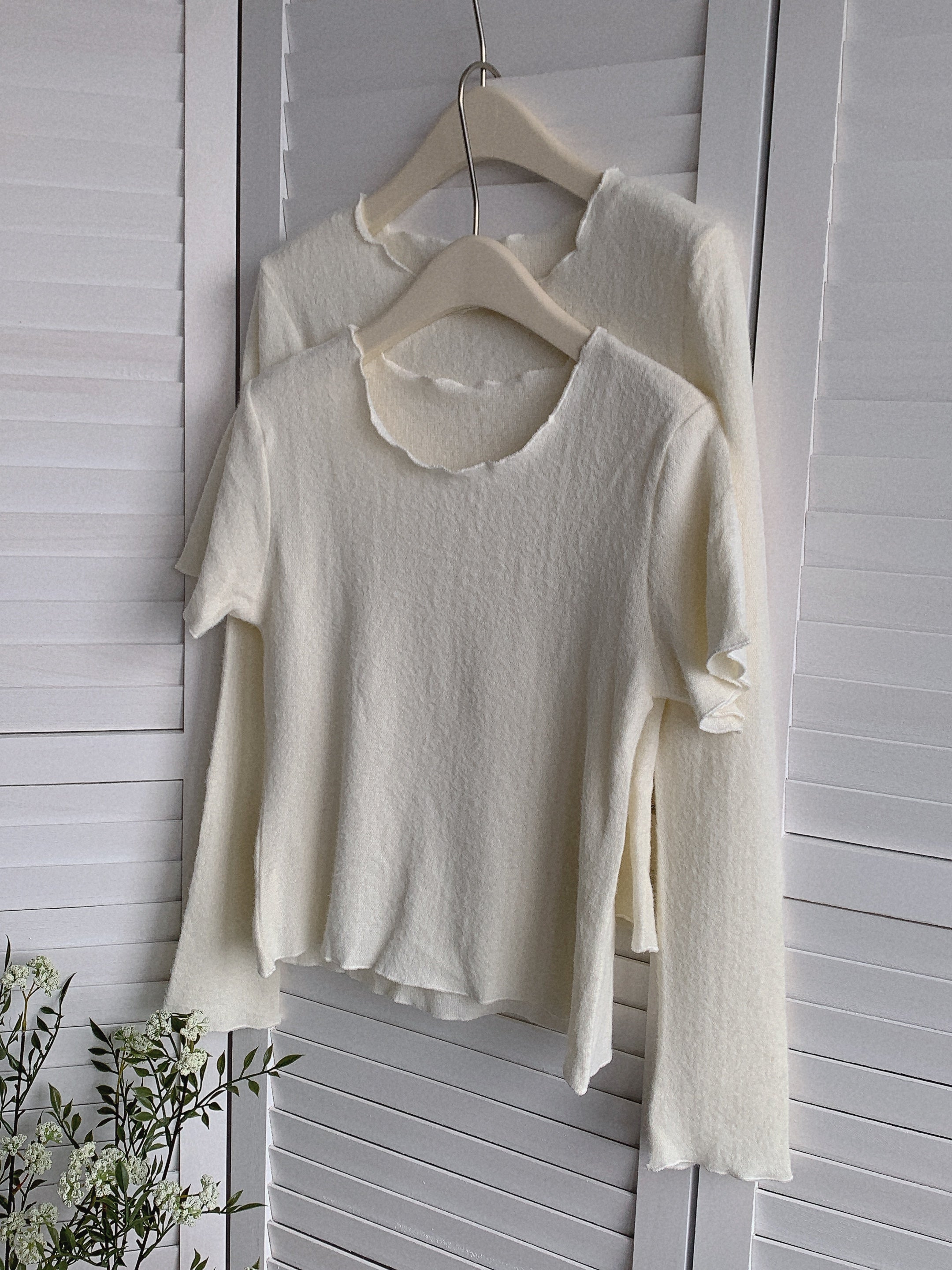 HELLO MILK TEE- 85532 木耳邊套裝