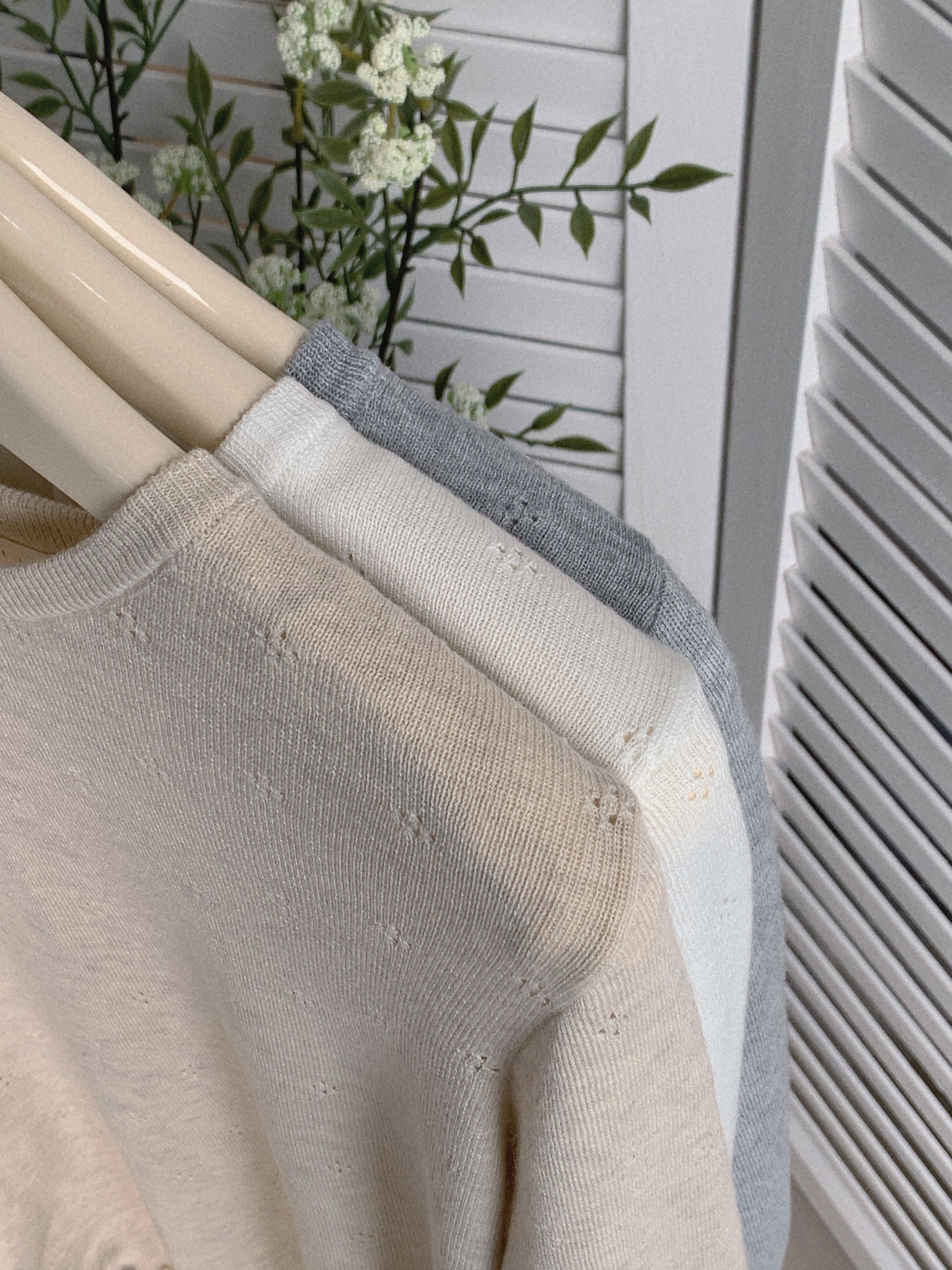 HELLO MILK TEE- 85592 鏤空長袖衫