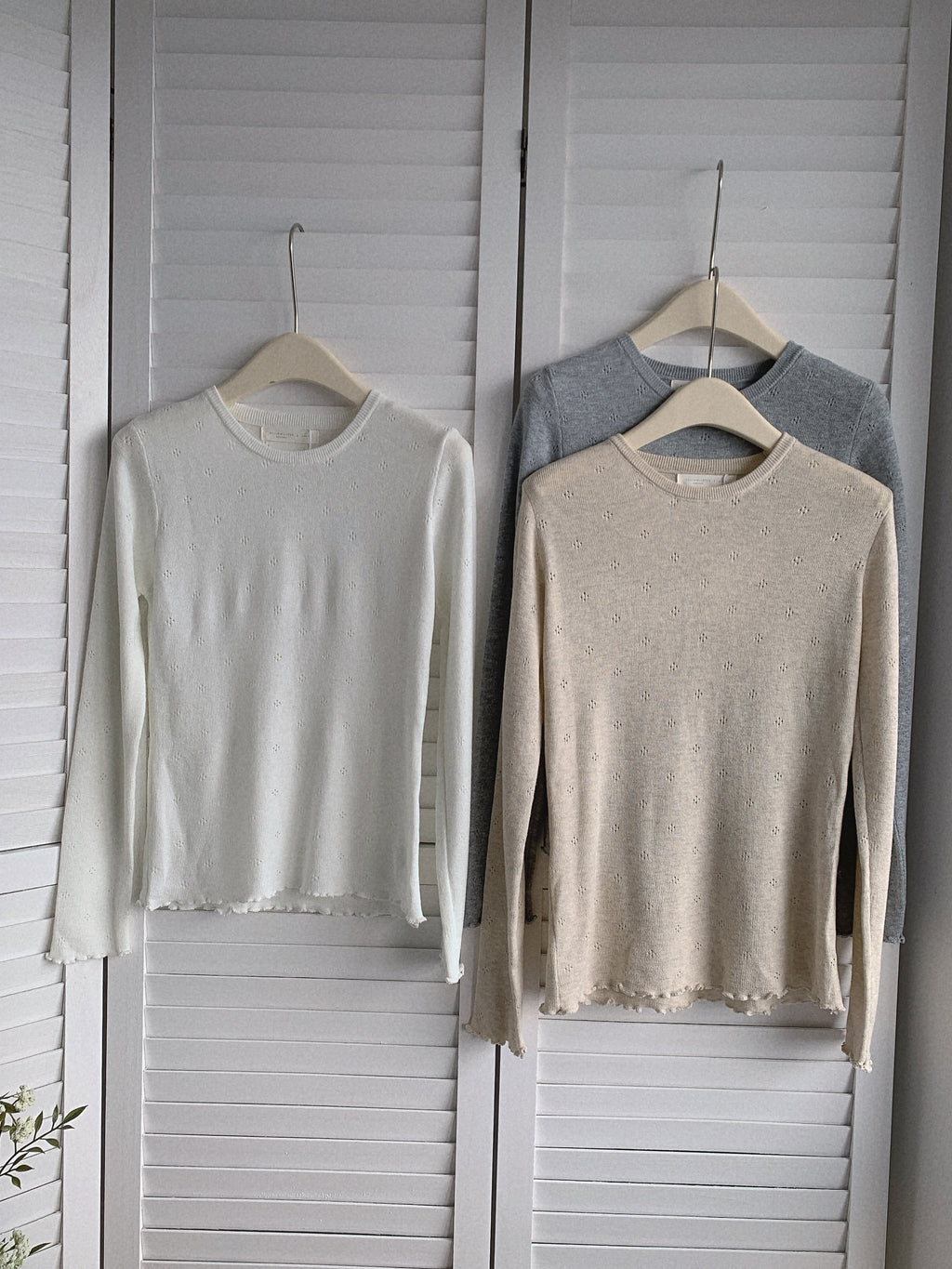 HELLO MILK TEE- 85592 鏤空長袖衫