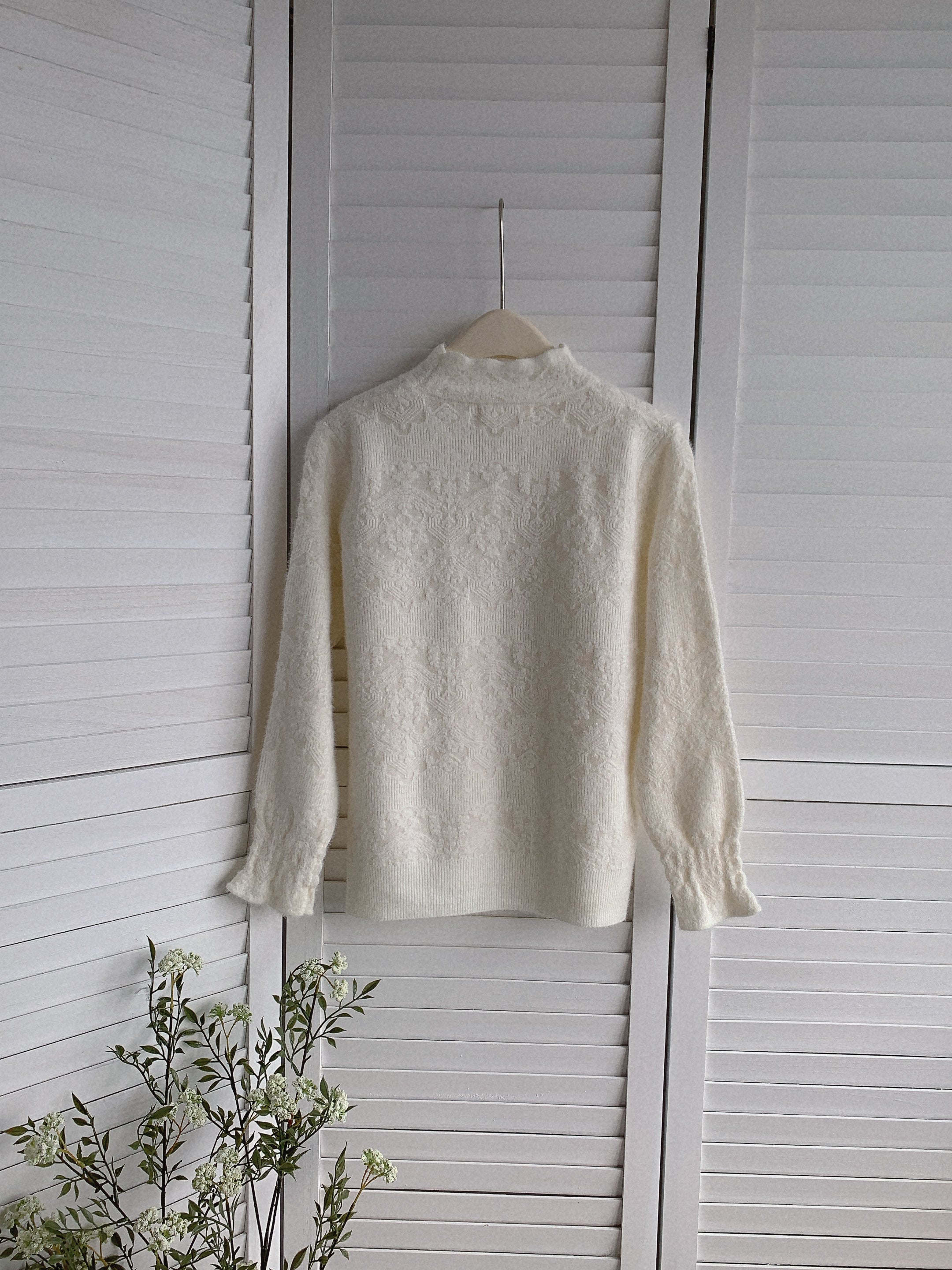 HELLO MILK TEE- 85601 鉤花小衫