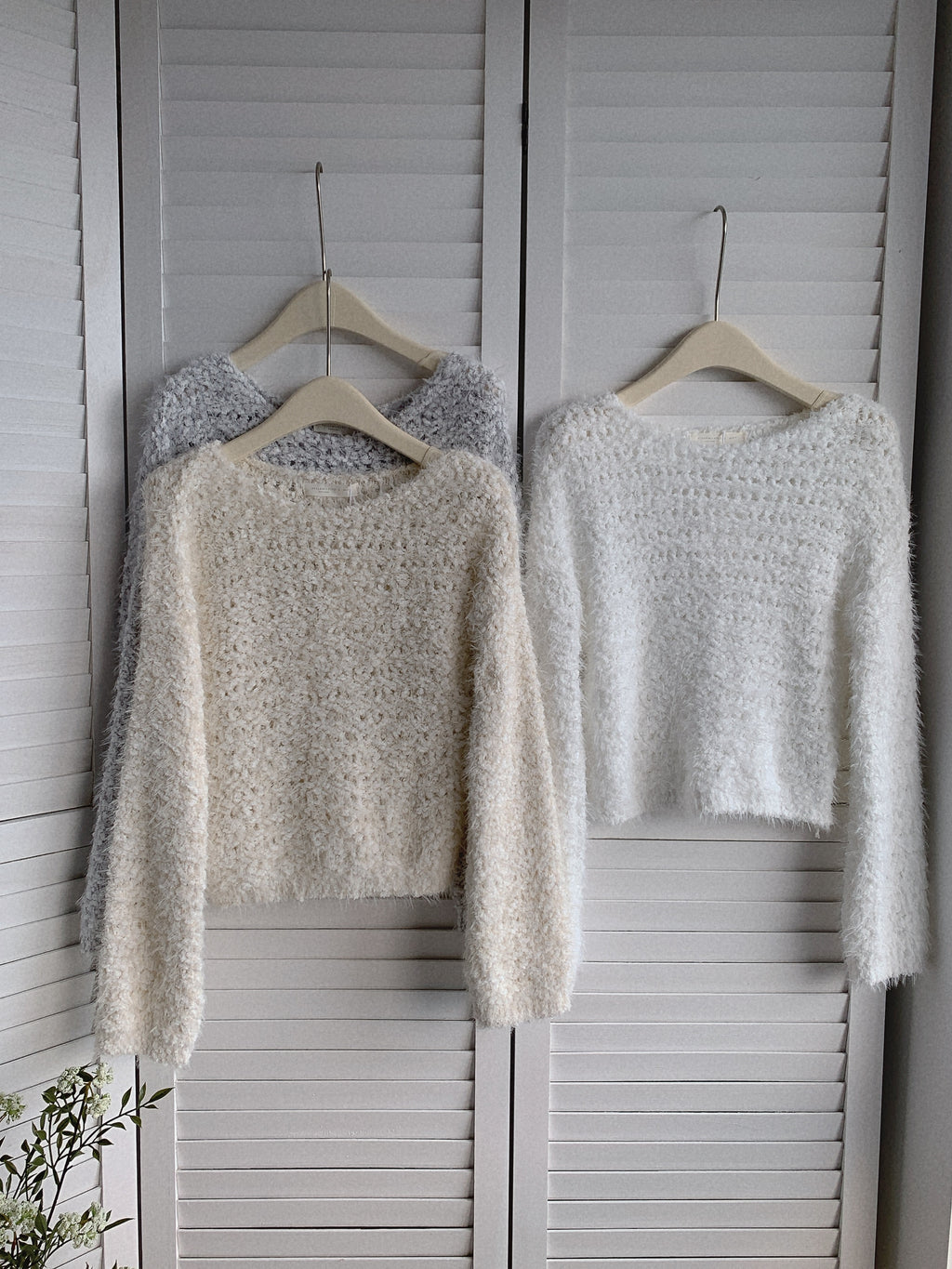 HELLO MILK TEE- 85596 鏤空毛衣