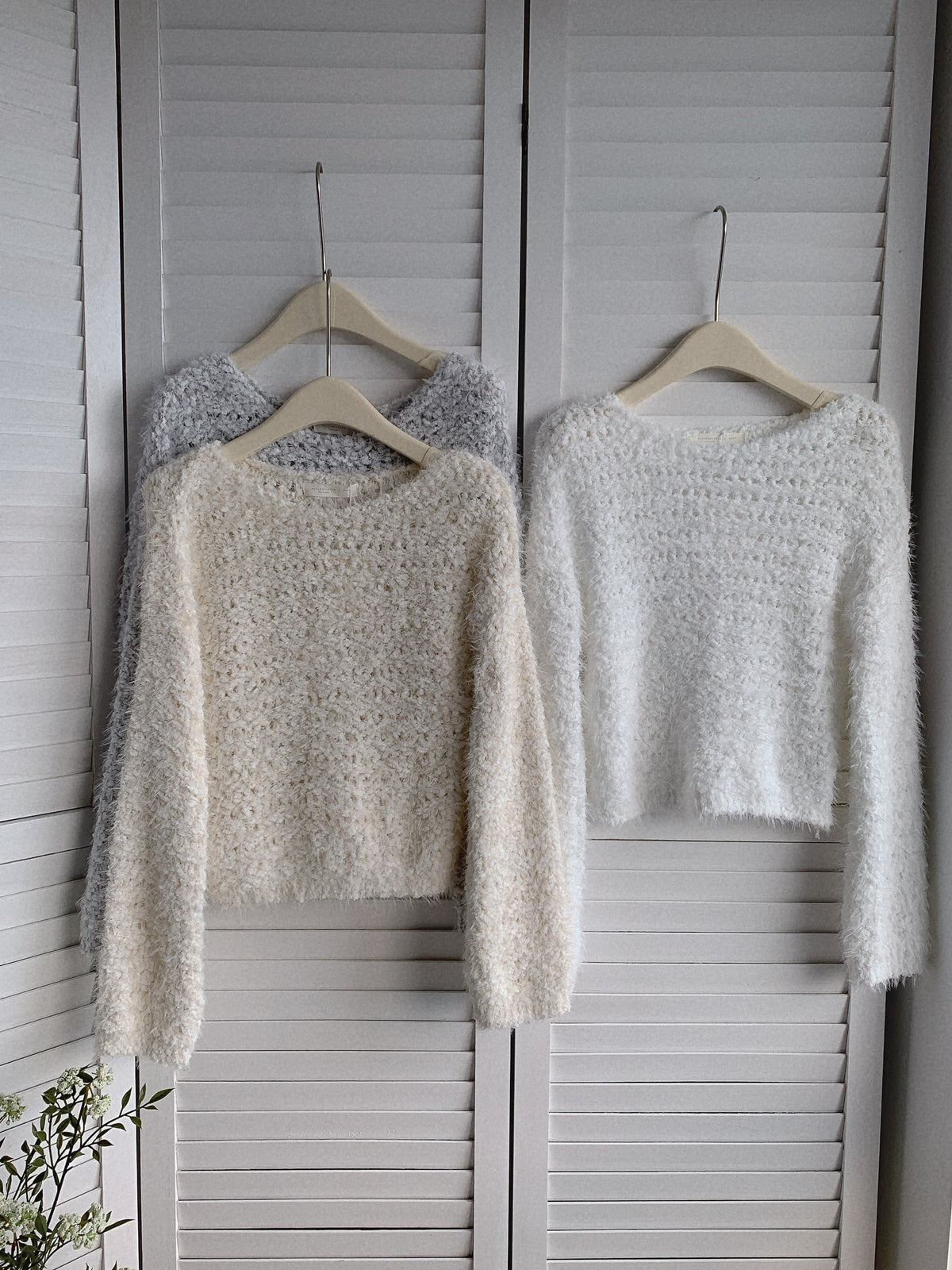 HELLO MILK TEE- 85596 鏤空毛衣