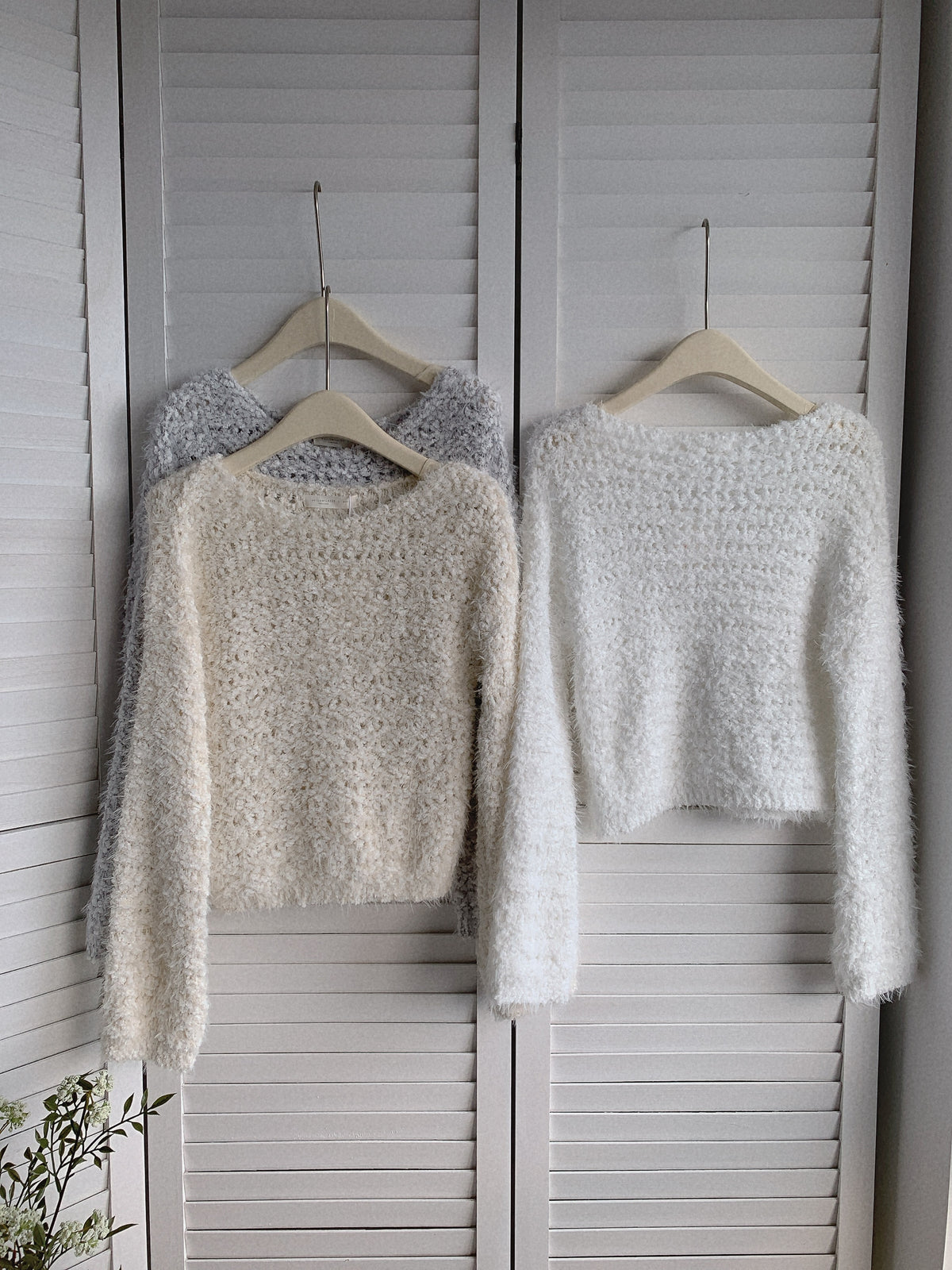 HELLO MILK TEE- 85596 鏤空毛衣