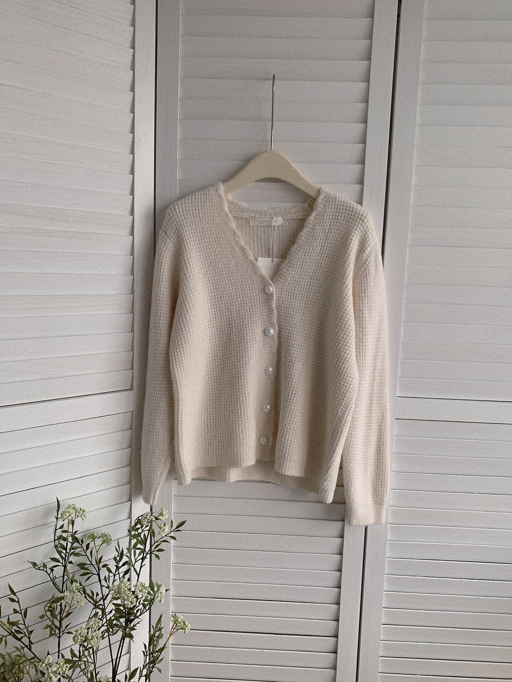 HELLO MILK TEE- 85594 V領針織衫