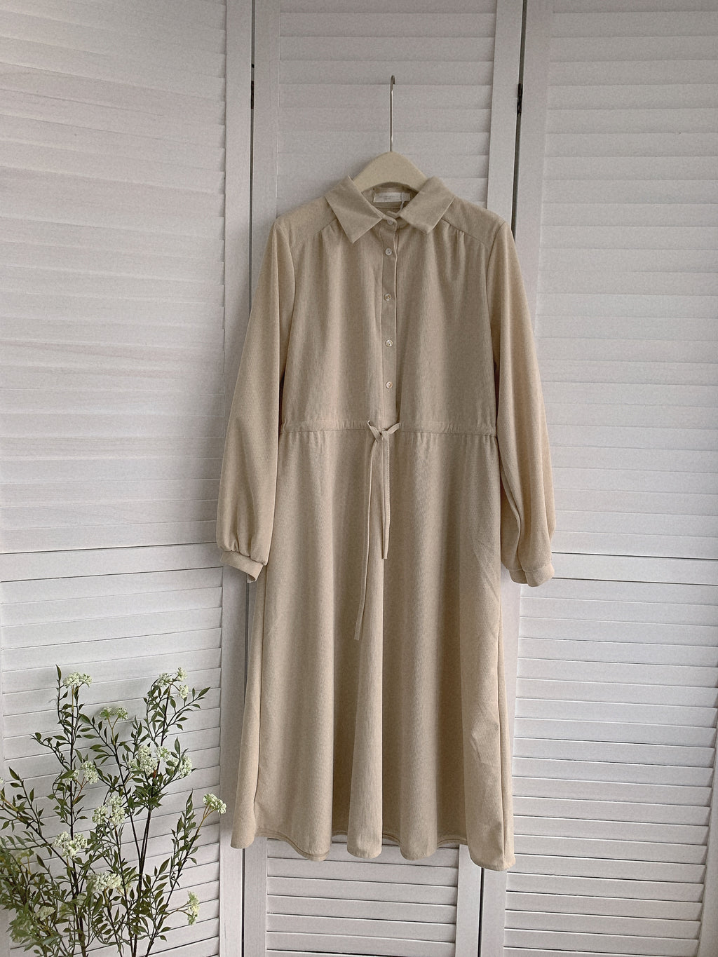 HELLO MILK TEE- 85569 翻領連衣裙