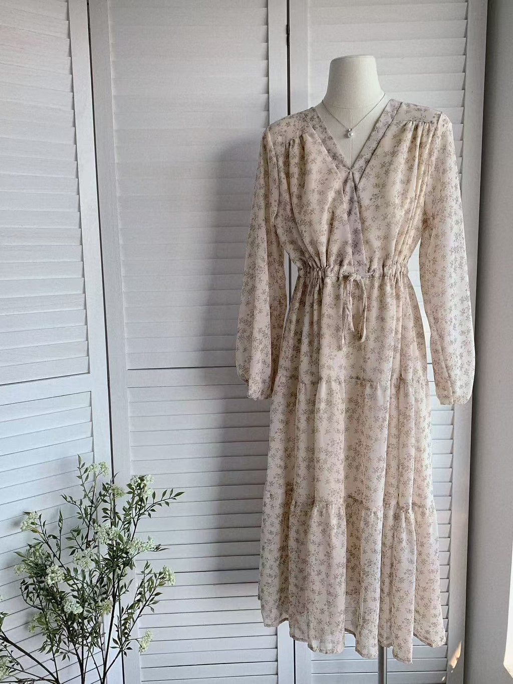 HELLO MILK TEE-85571 碎花連衣裙