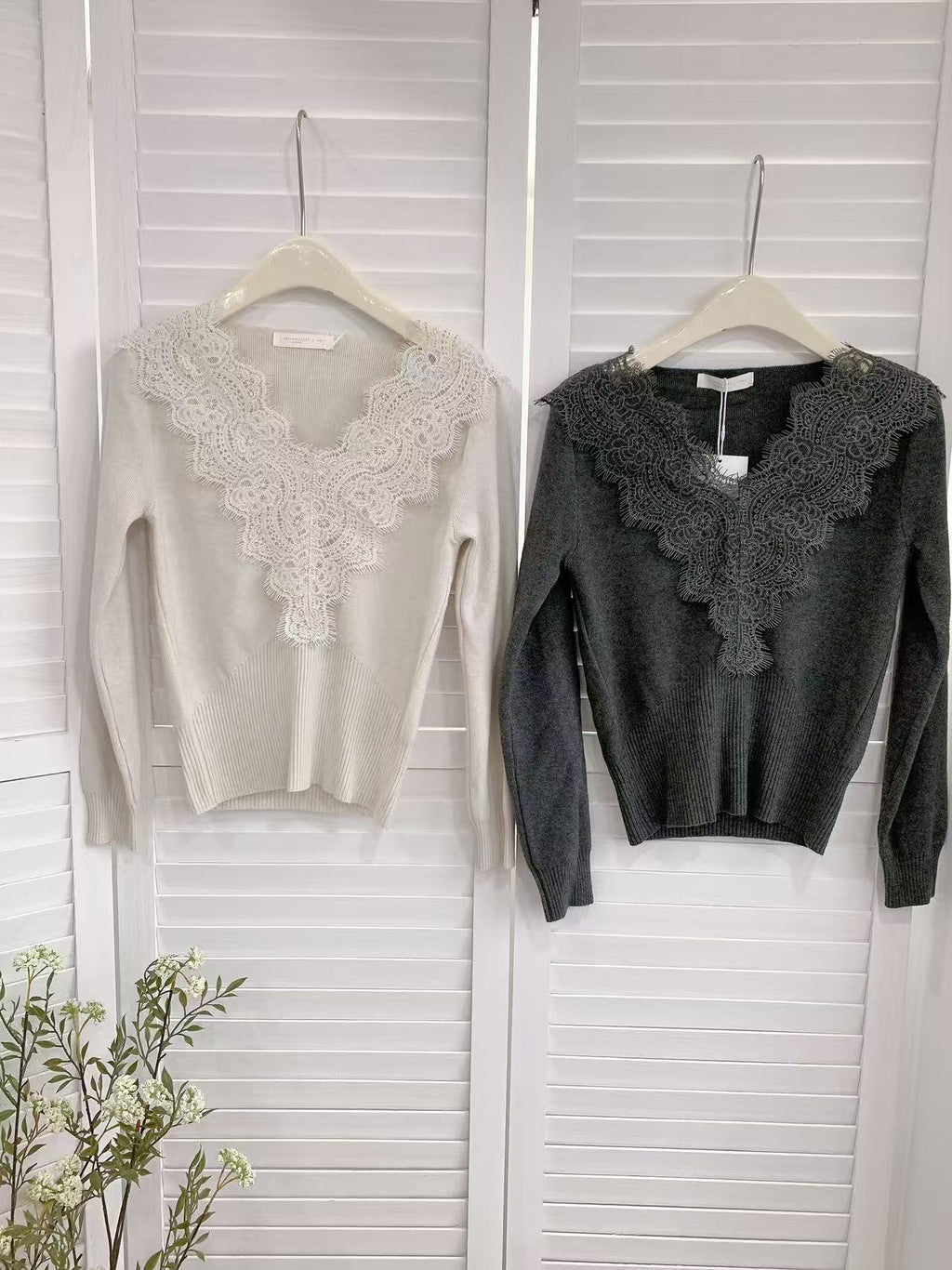 HELLO MILK TEE- 85584 花邊針織衫