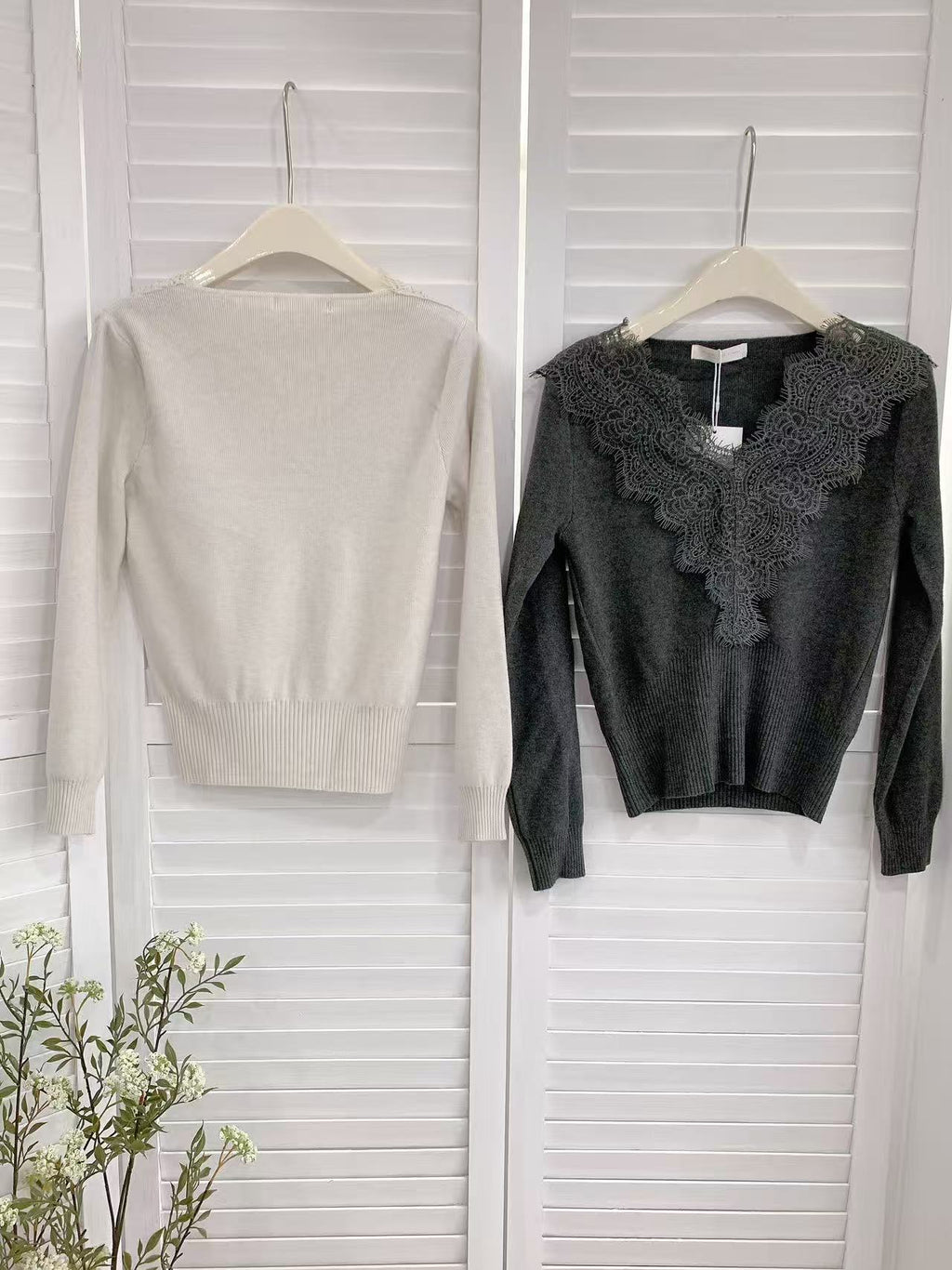 HELLO MILK TEE- 85584 花邊針織衫