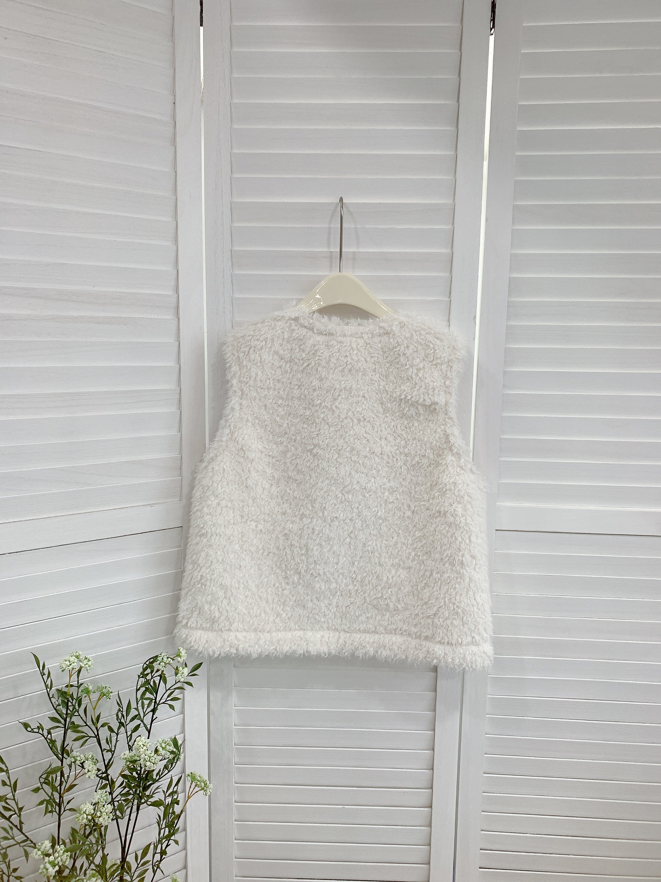 HELLO MILK TEE- 85554 羊羔毛馬甲