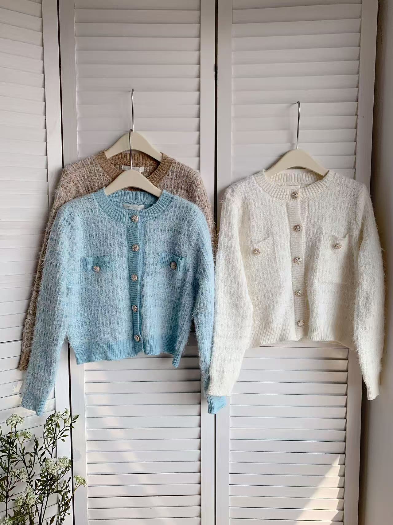 HELLO MILK TEE- 85597 小香風上衣