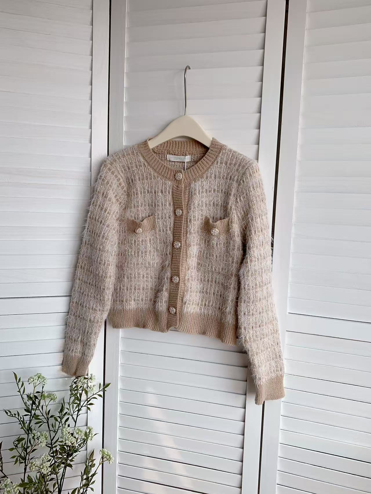 HELLO MILK TEE- 85597 小香風上衣