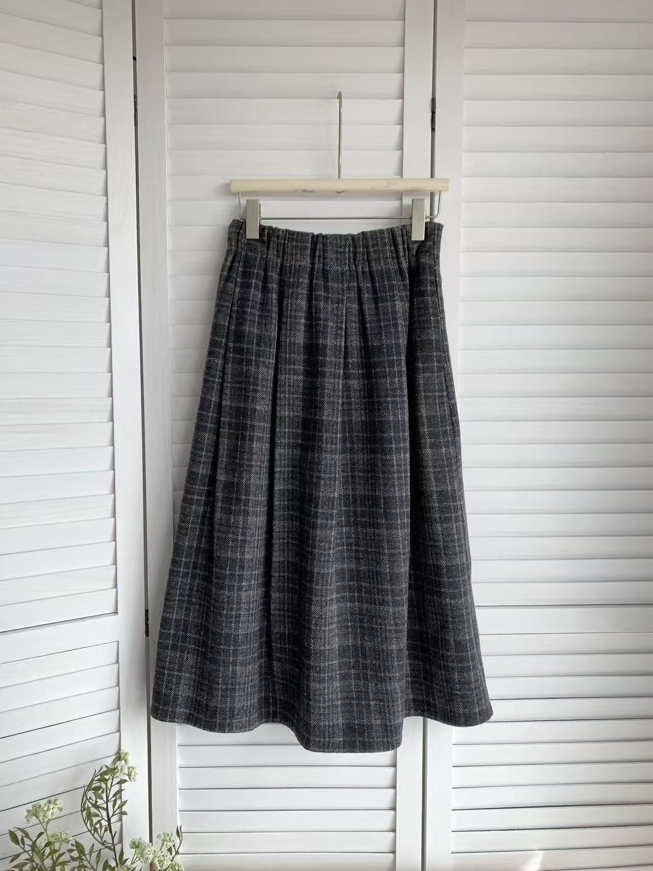 HELLO MILK TEE- 85542 格子半裙