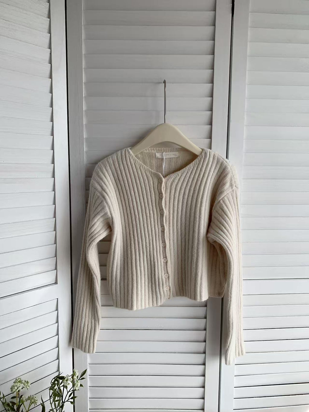 HELLO MILK TEE- 85588 排扣開衫