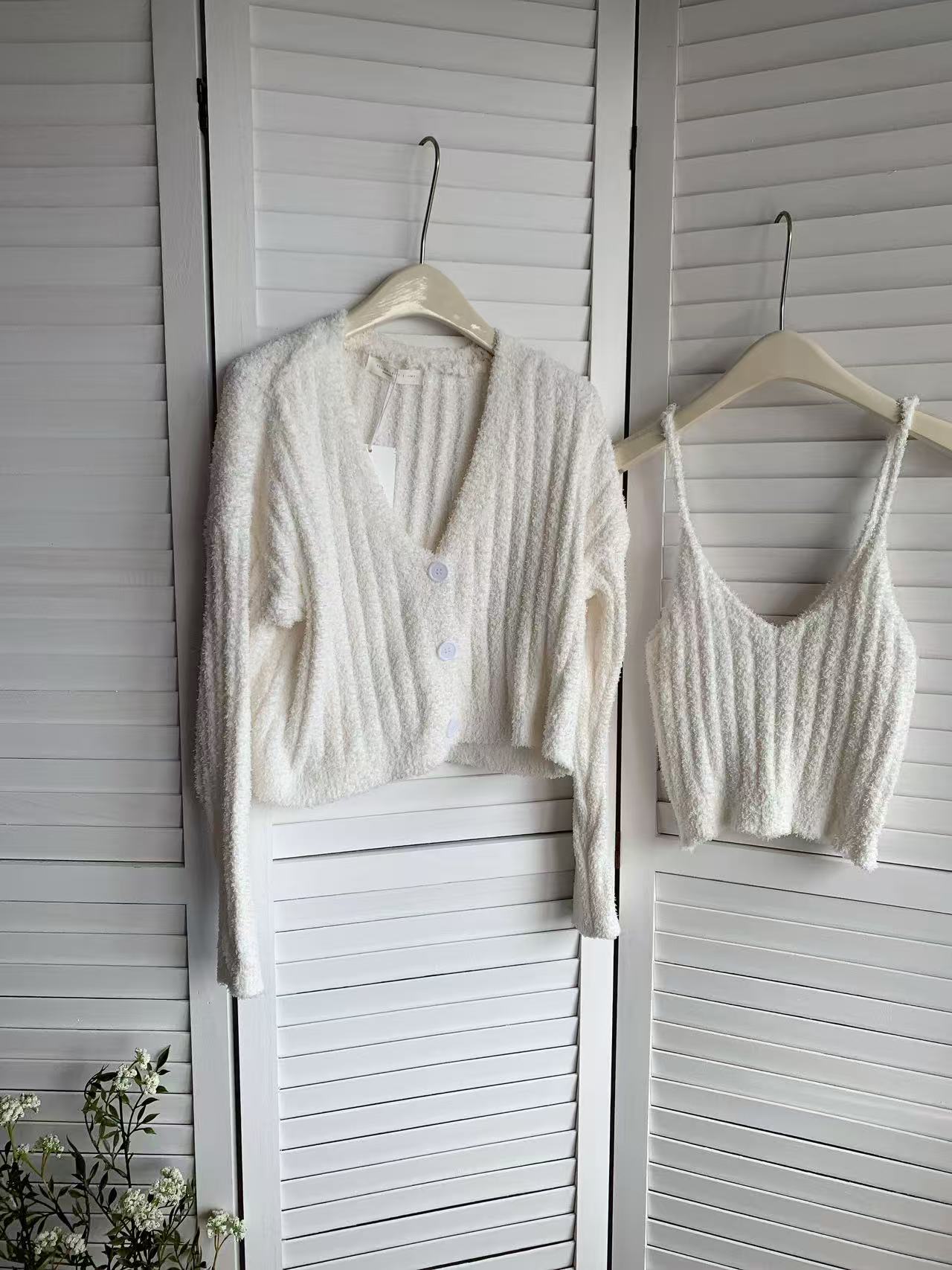 HELLO MILK TEE- 85562 針織兩件套