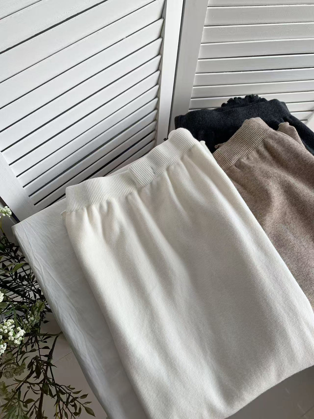 HELLO MILK TEE- 85657 卷邊半裙