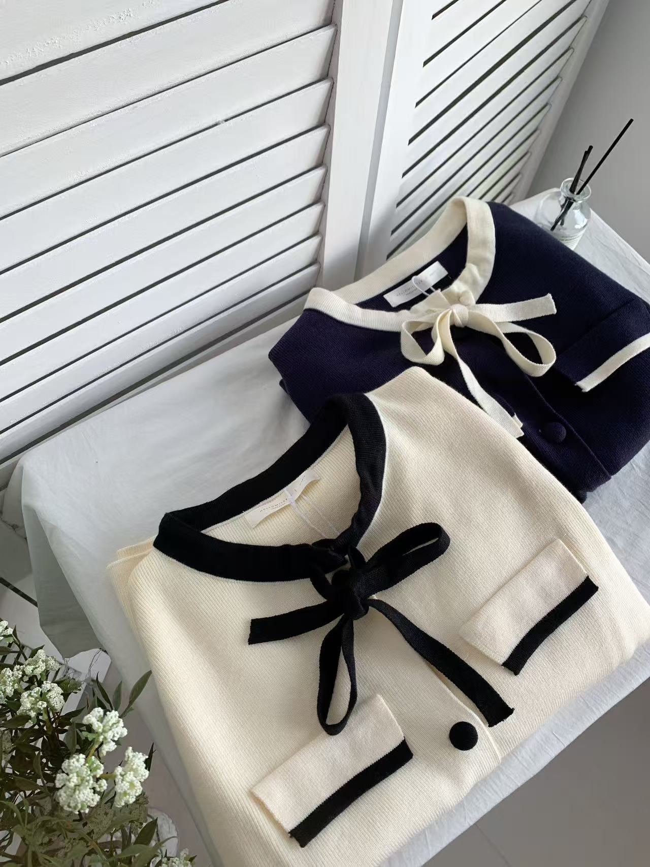 HELLO MILK TEE- 85625 氣質開衫