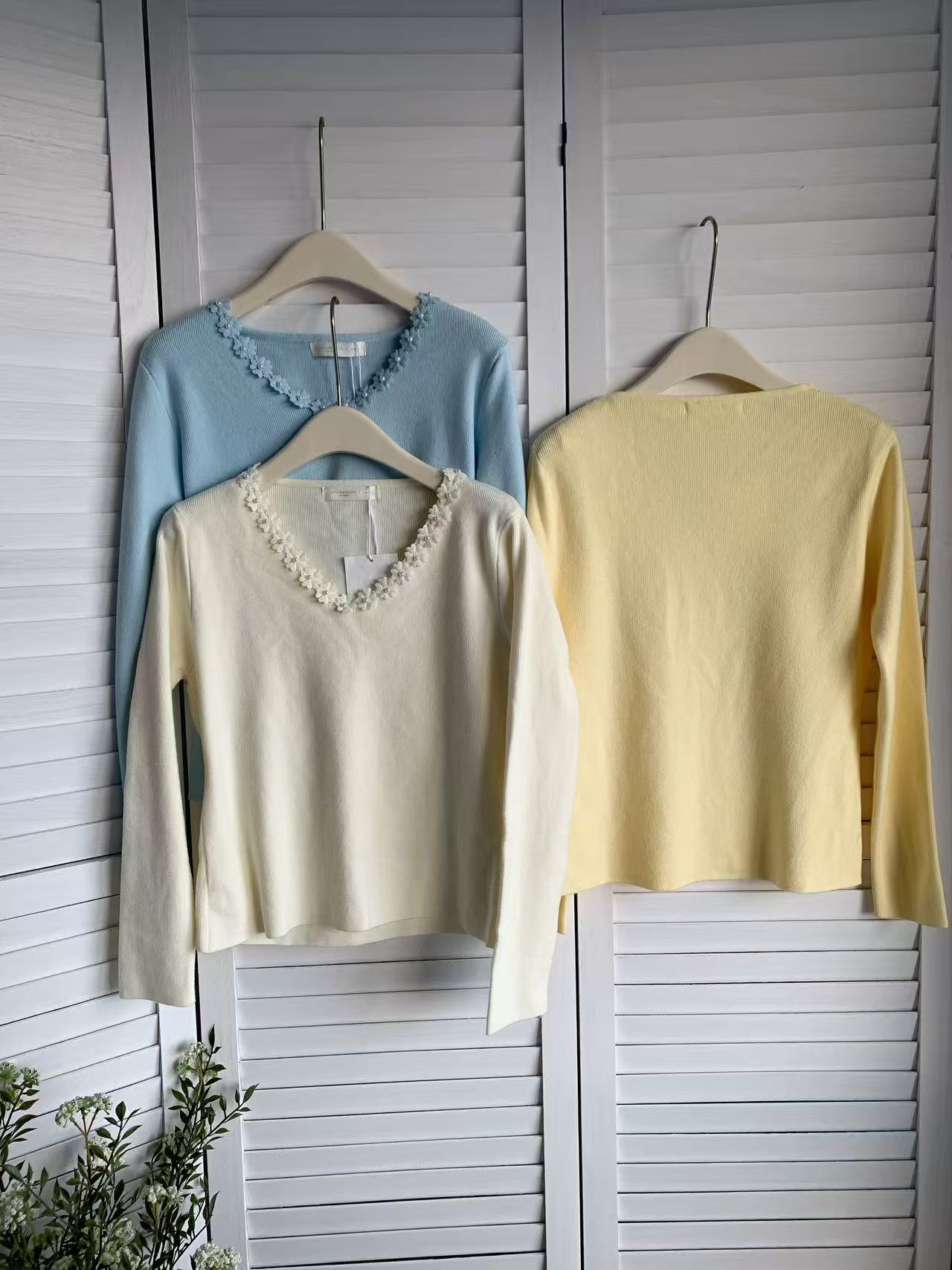 HELLO MILK TEE- 85624 花朵上衣