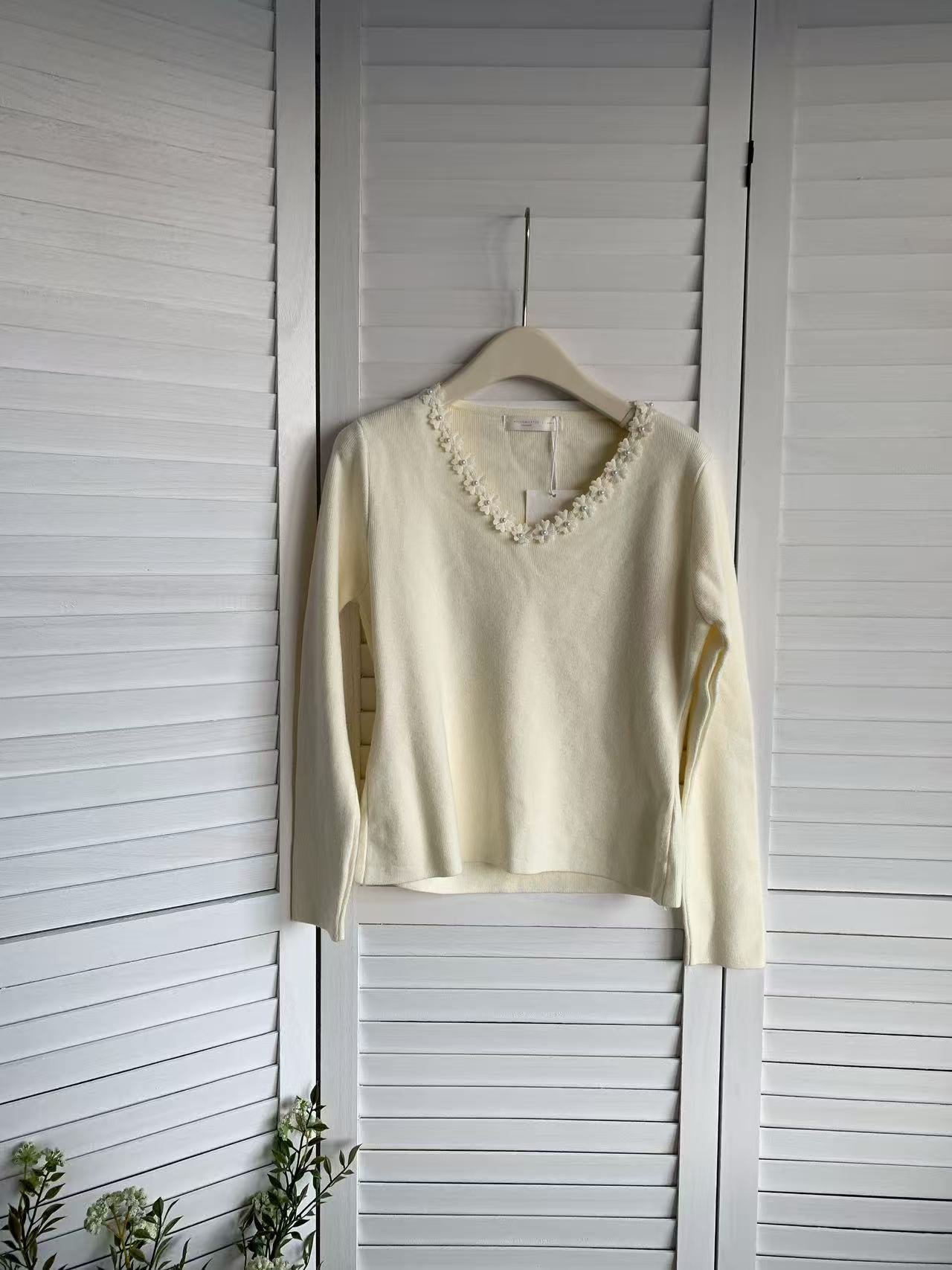 HELLO MILK TEE- 85624 花朵上衣