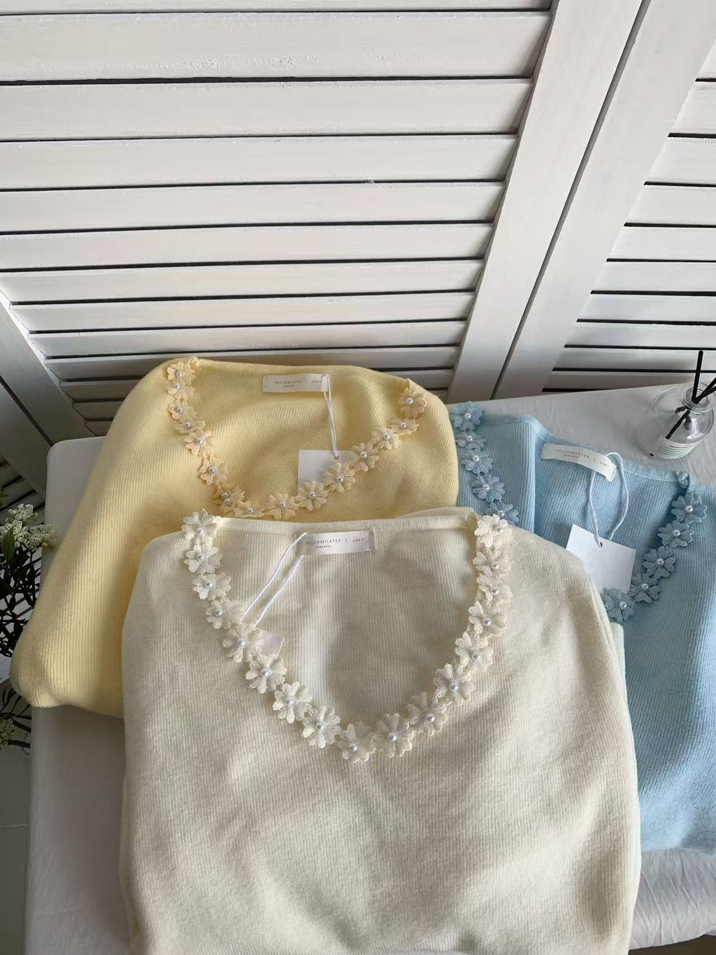 HELLO MILK TEE- 85624 花朵上衣