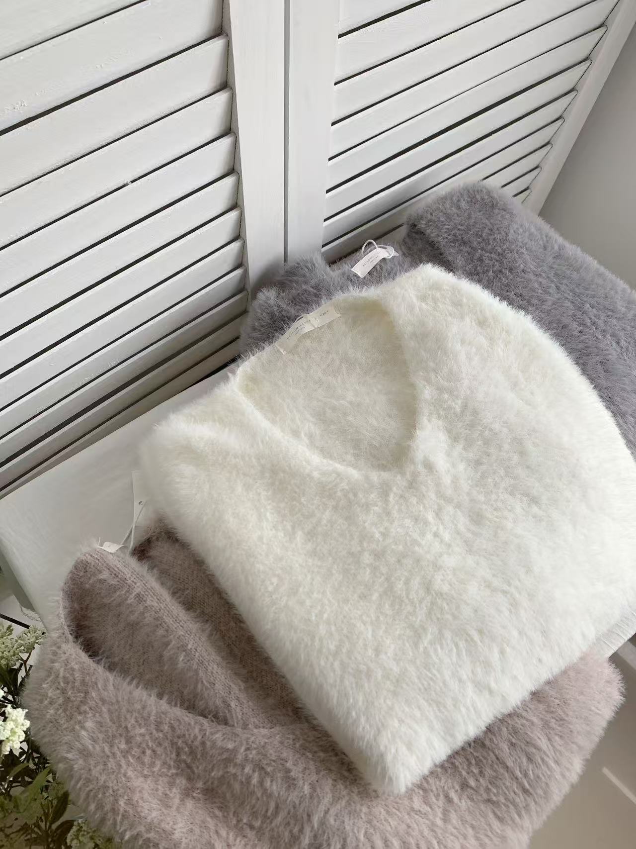 HELLO MILK TEE- 85702 百搭毛衣