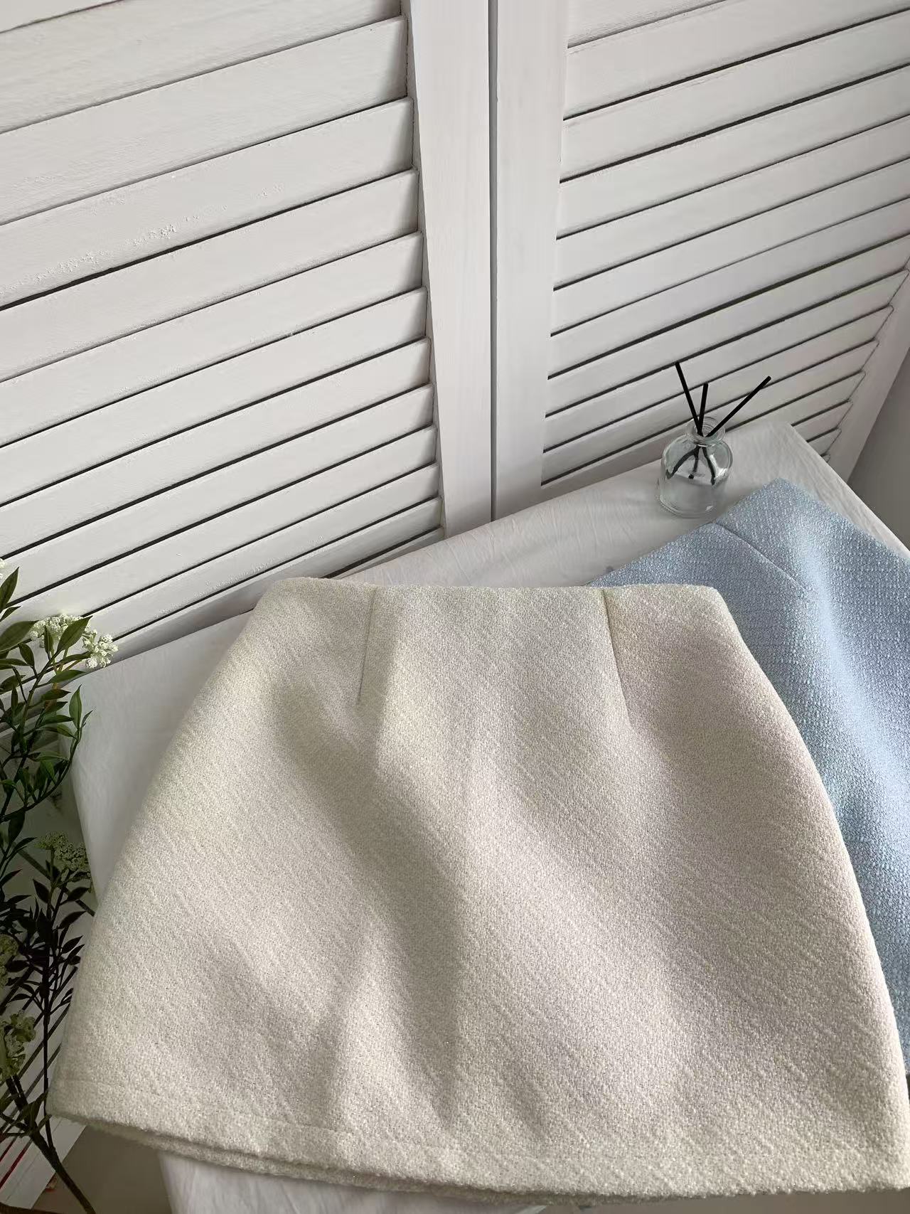 HELLO MILK TEE- 85660 小香風短裙