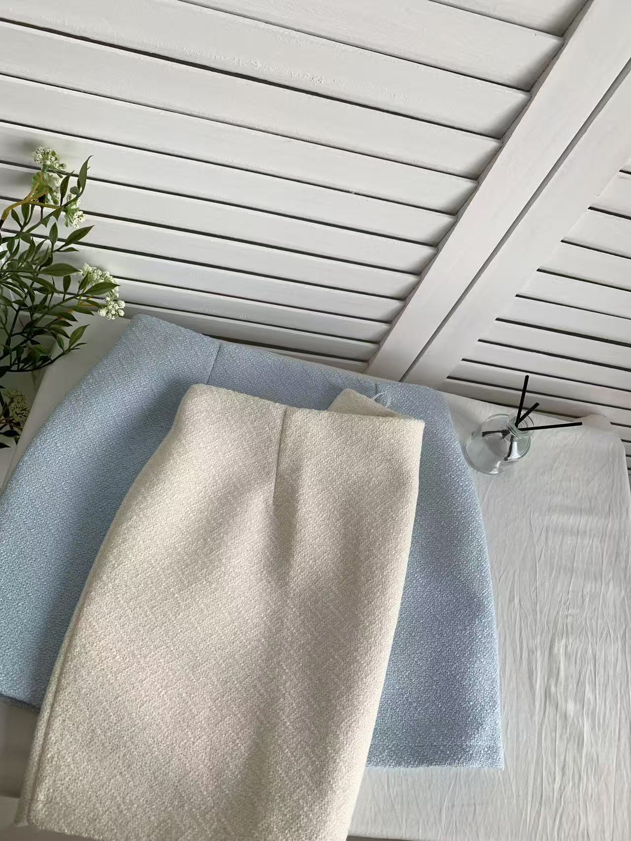 HELLO MILK TEE- 85660 小香風短裙