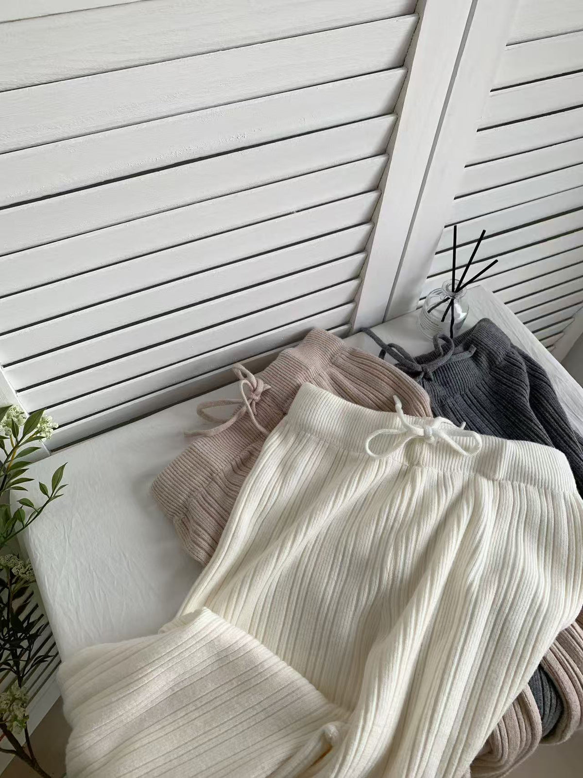 HELLO MILK TEE- 85613 百搭長褲