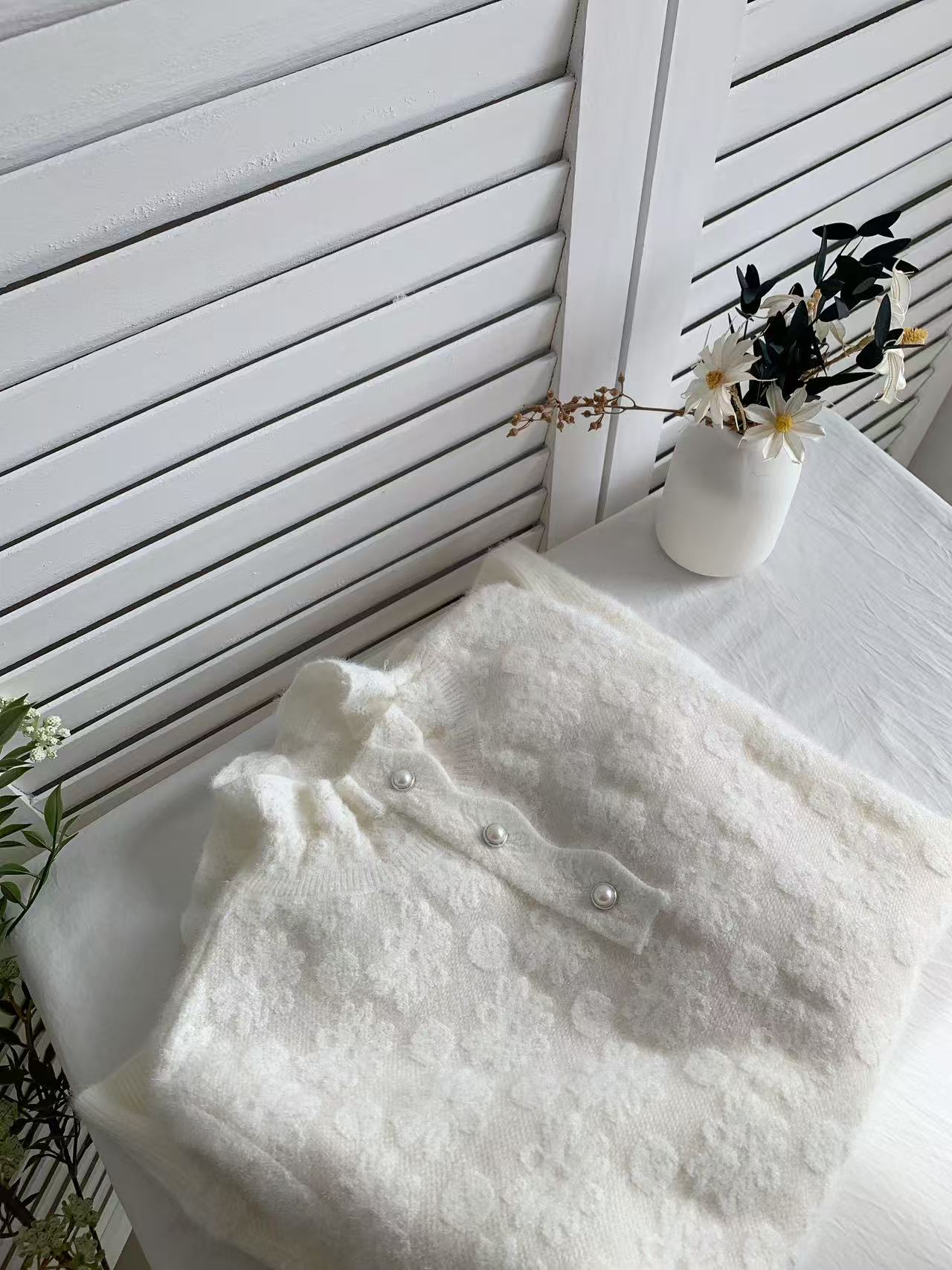 HELLO MILK TEE- 85599 花邊領小衫