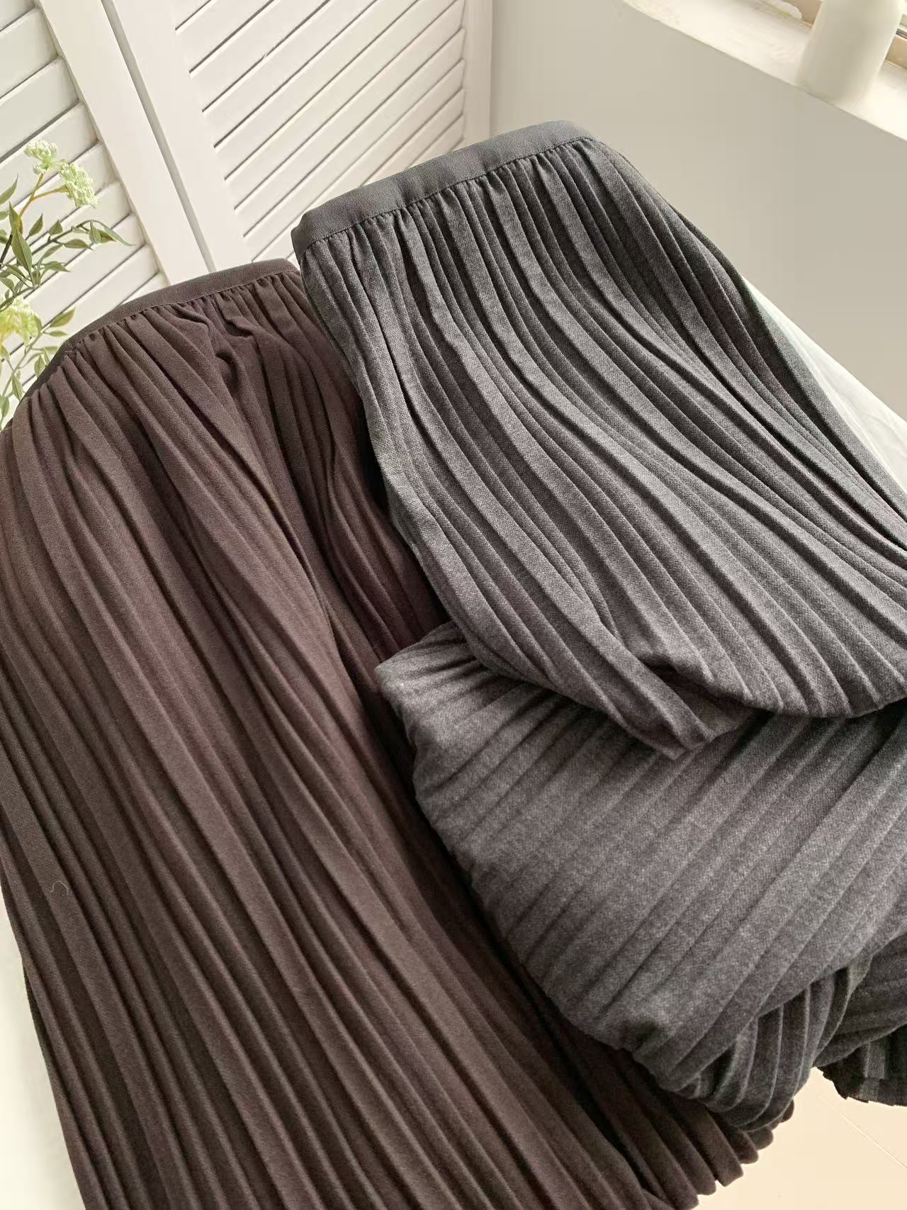 HELLO MILK TEE- 85544 磨毛半裙