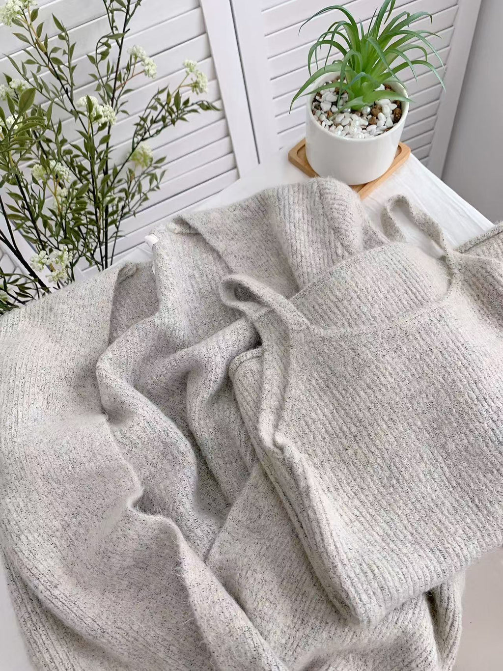 HELLO MILK TEE- 85580 V領套裝