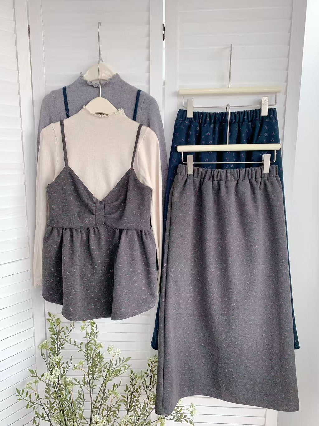 HELLO MILK TEE- 85645 呢子套裝