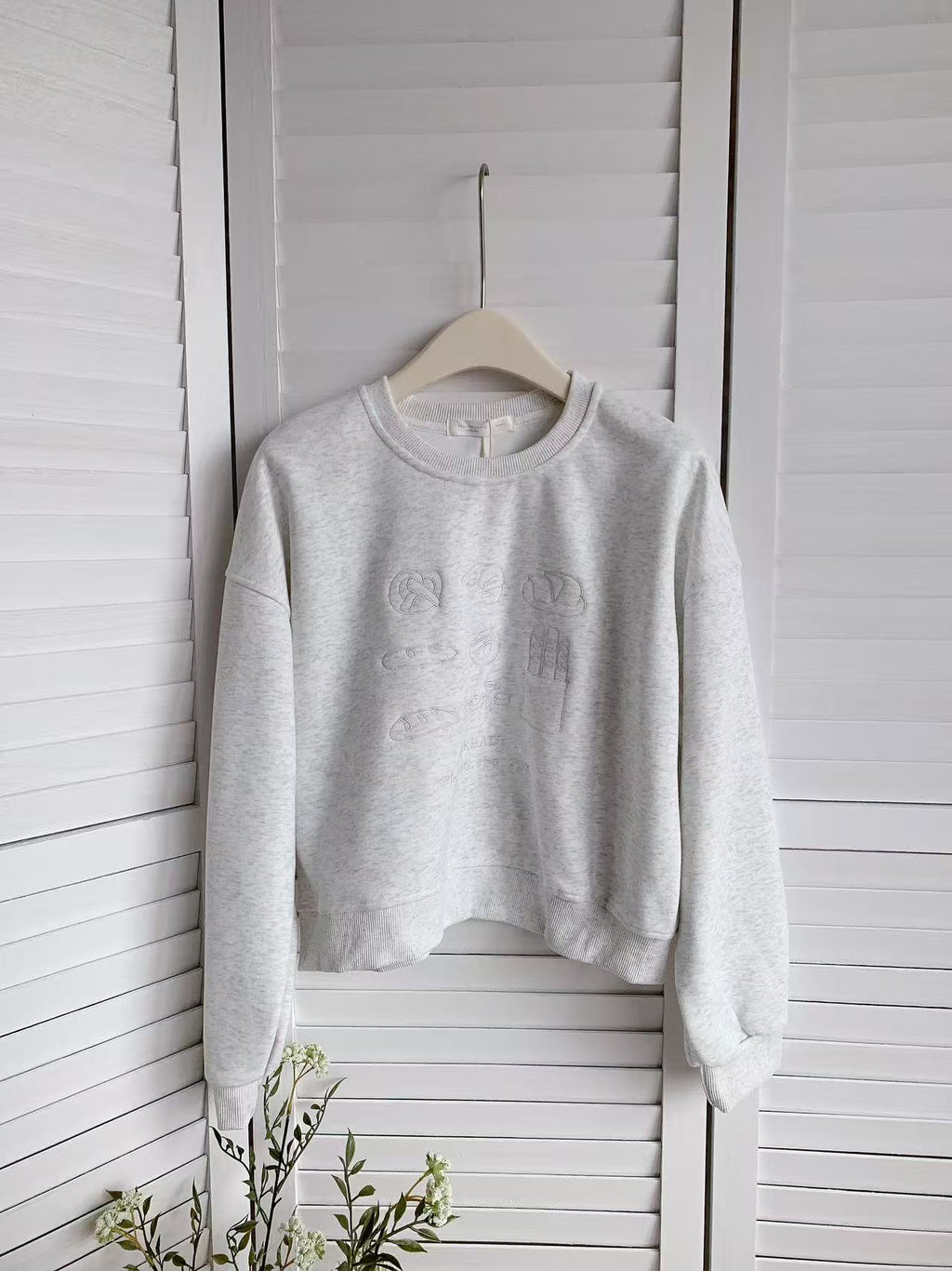 HELLO MILK TEE- 85683 短款衛衣