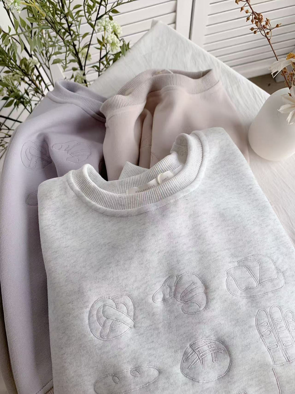 HELLO MILK TEE- 85683 短款衛衣