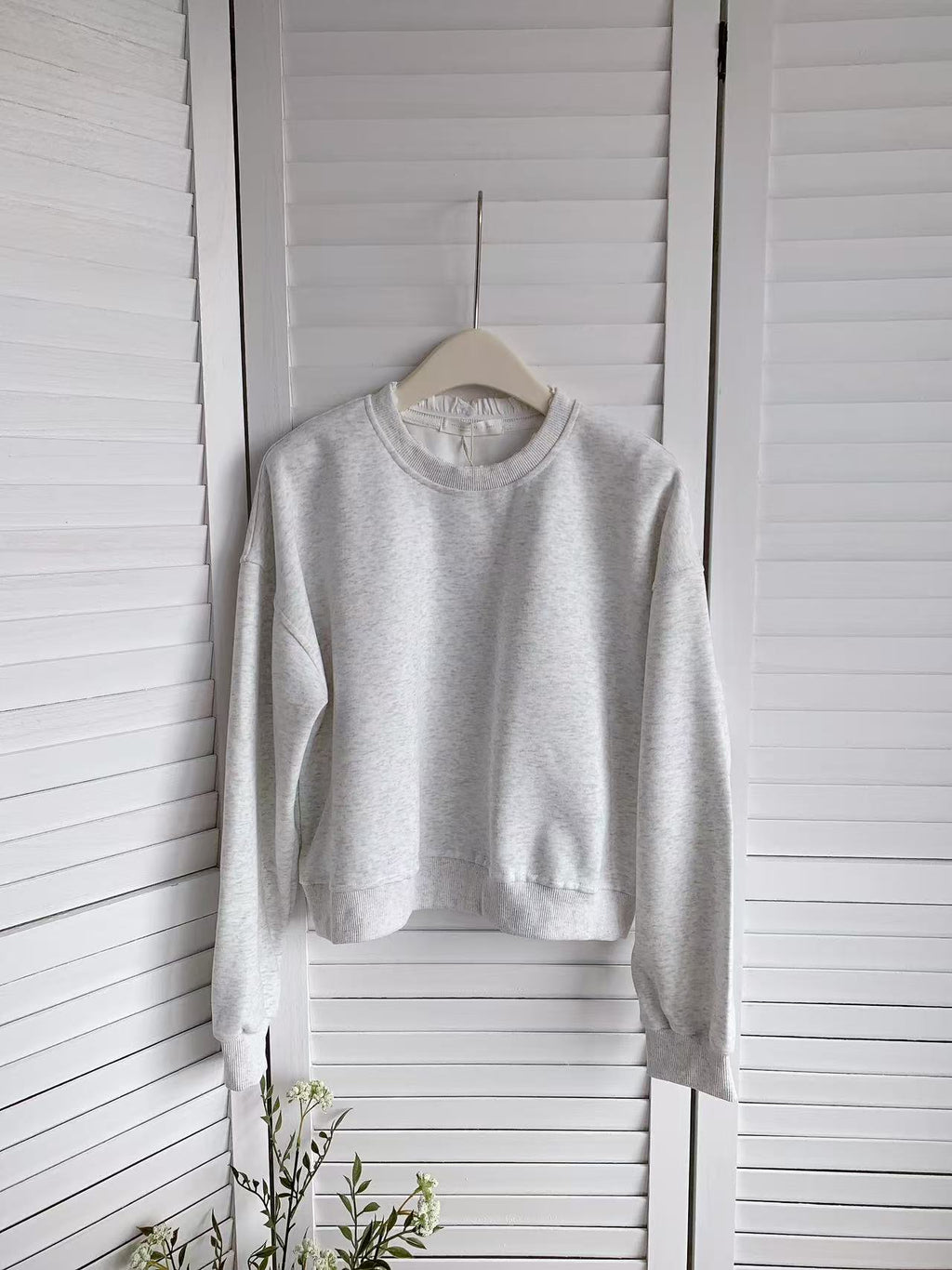 HELLO MILK TEE- 85685 圓領衛衣