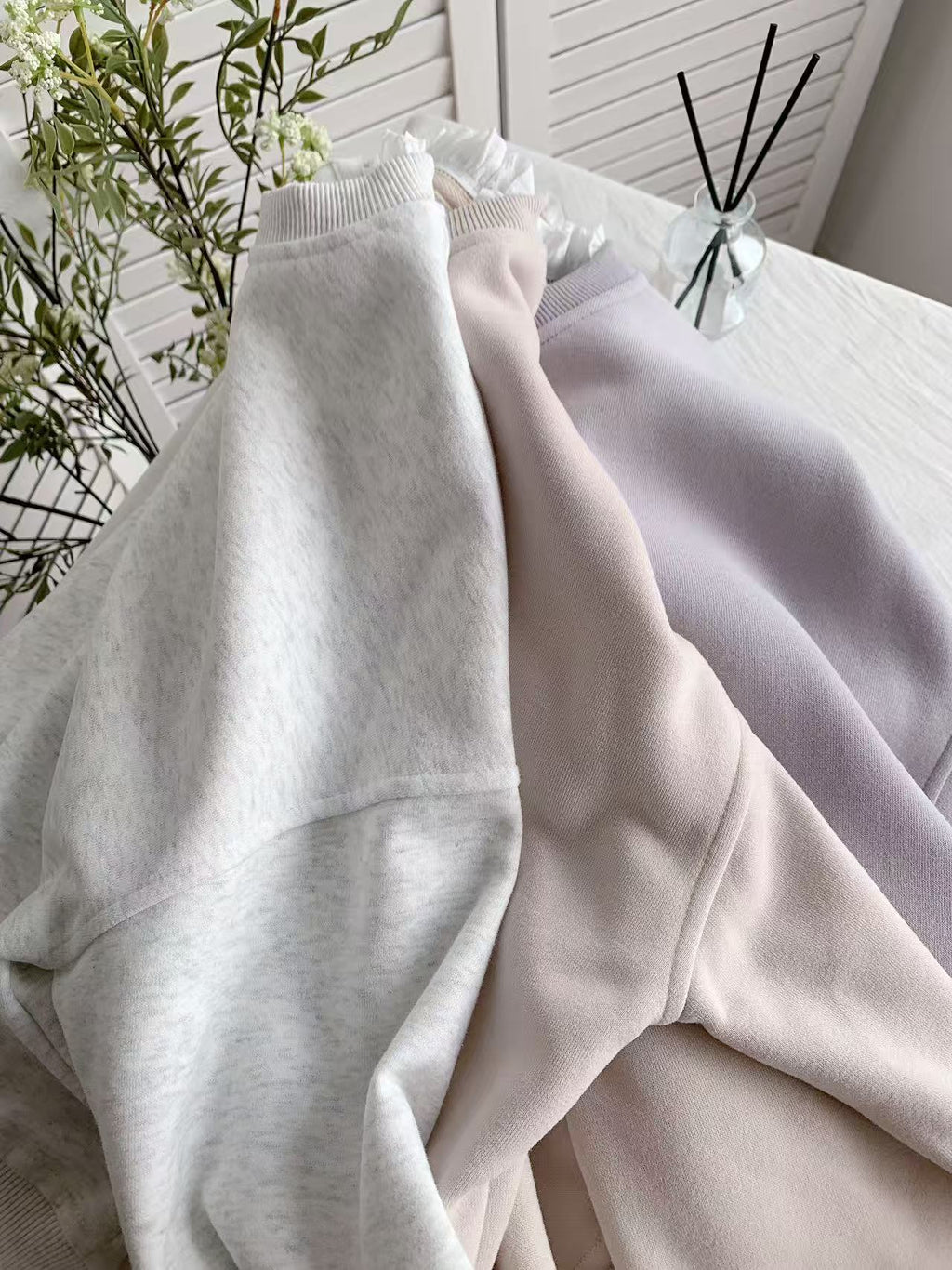 HELLO MILK TEE- 85685 圓領衛衣