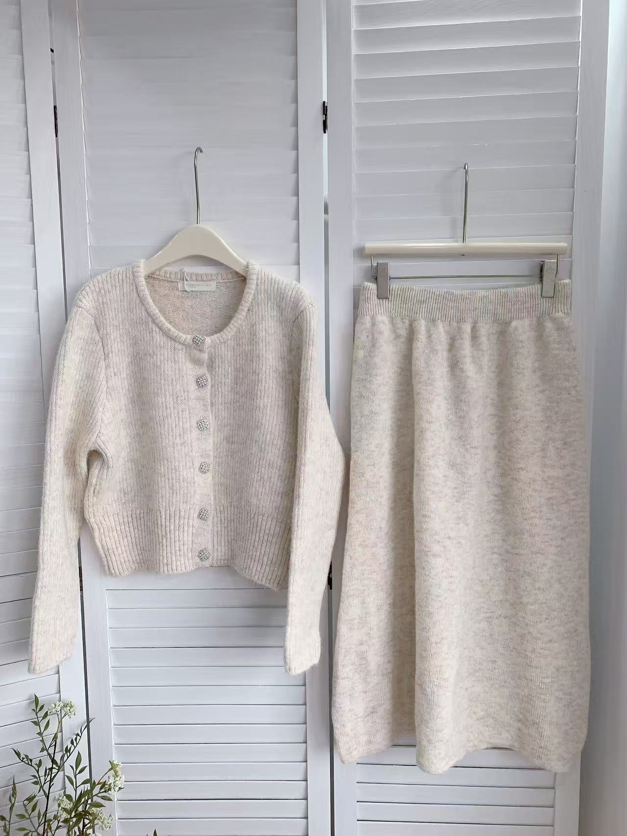 HELLO MILK TEE- 85648 圓領套裝