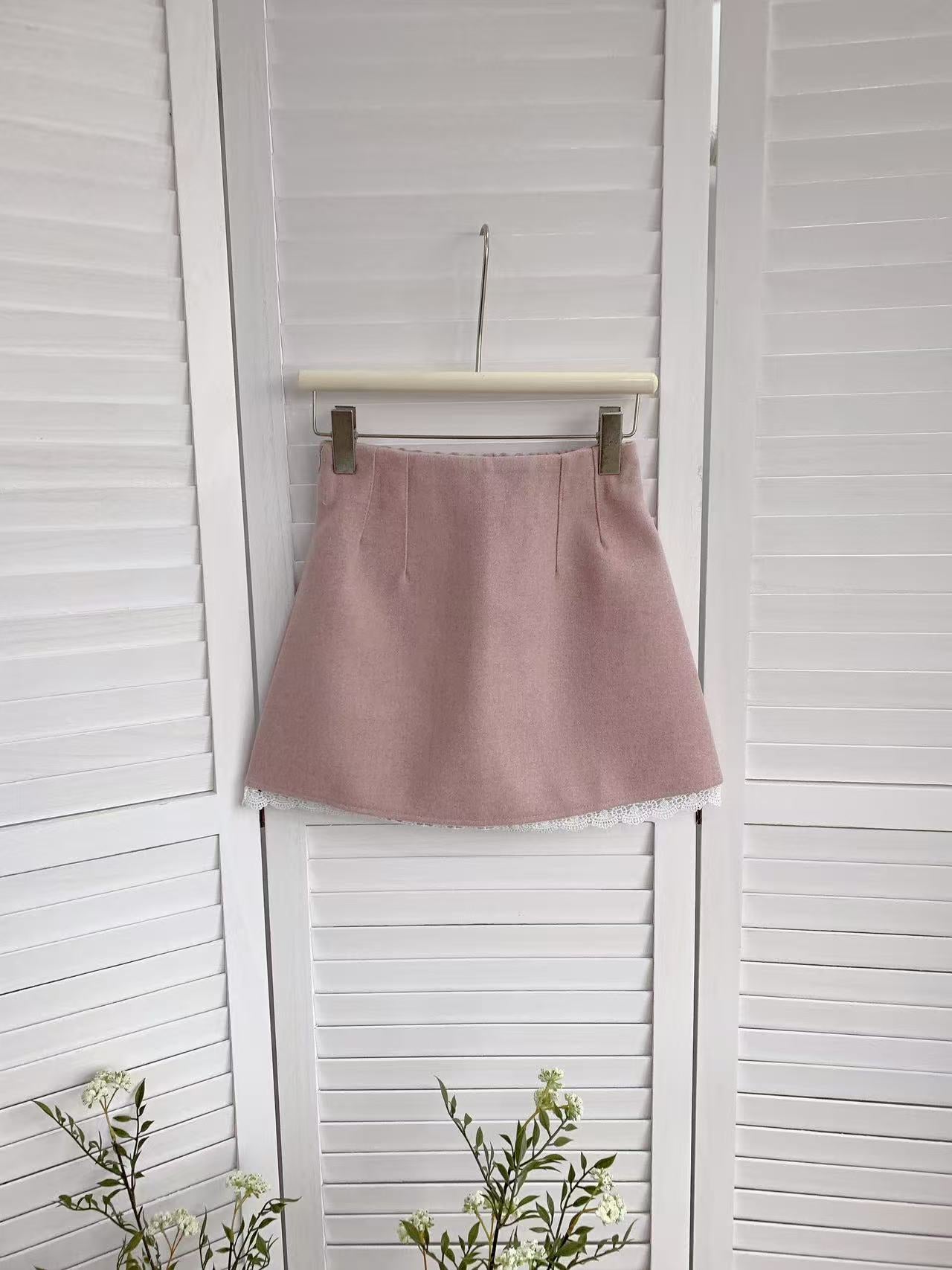 HELLO MILK TEE- 85575 蕾絲邊短裙