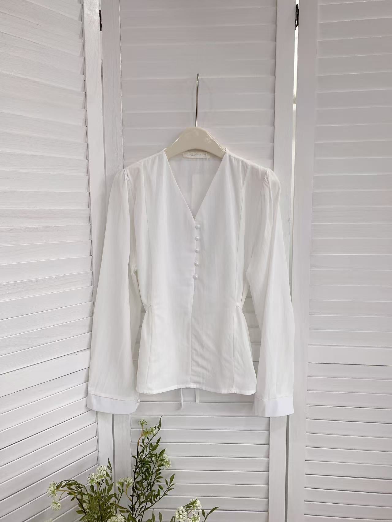 HELLO MILK TEE- 85638 V領上衣