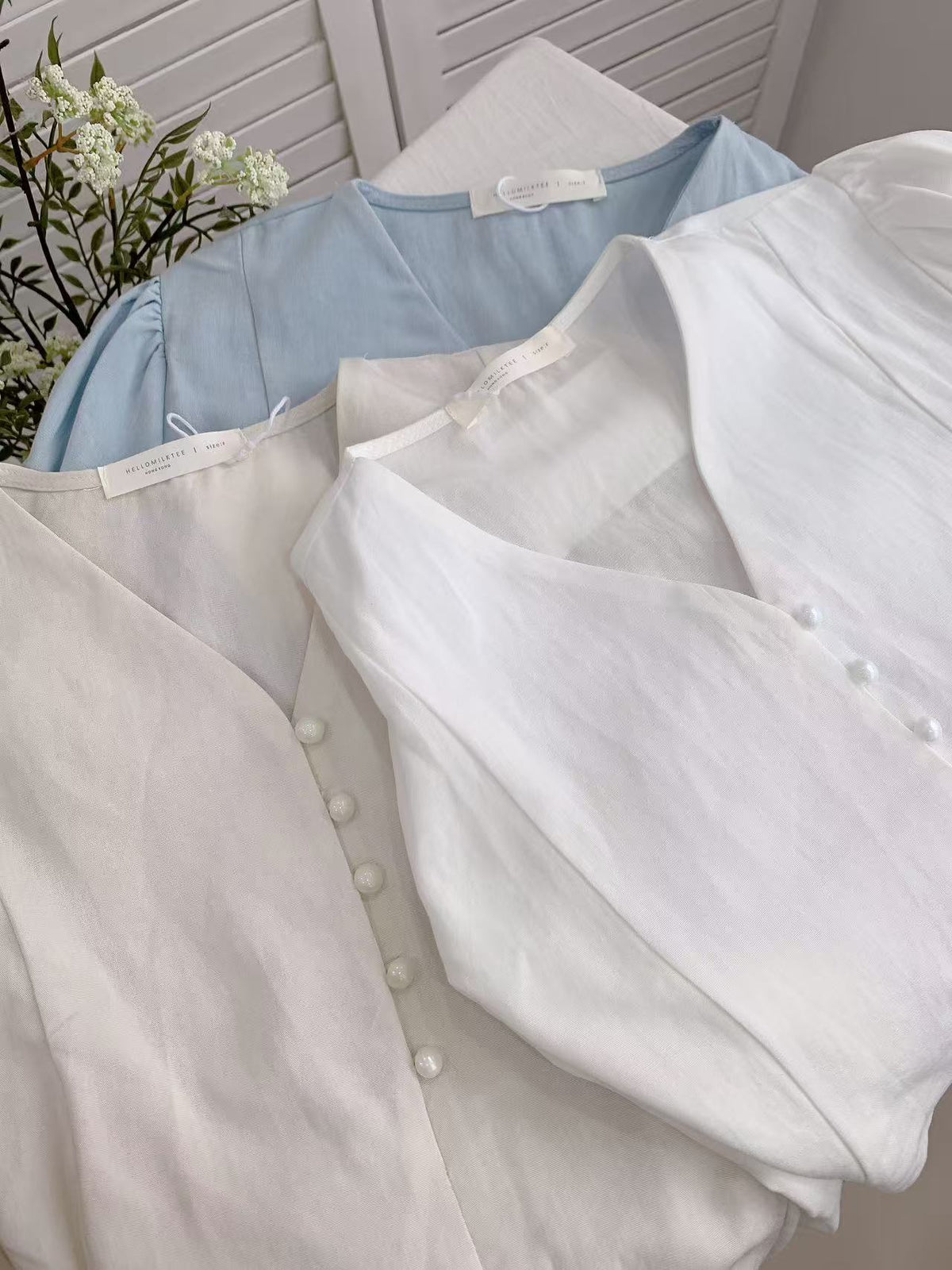 HELLO MILK TEE- 85638 V領上衣