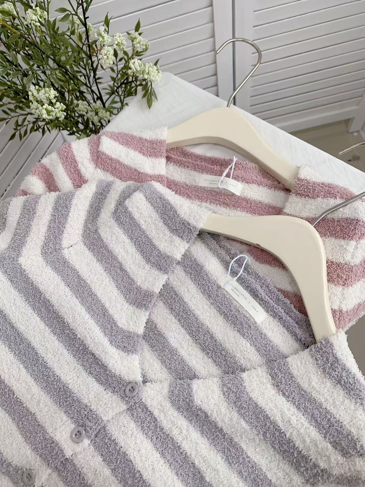 HELLO MILK TEE- 85651 條紋上衣