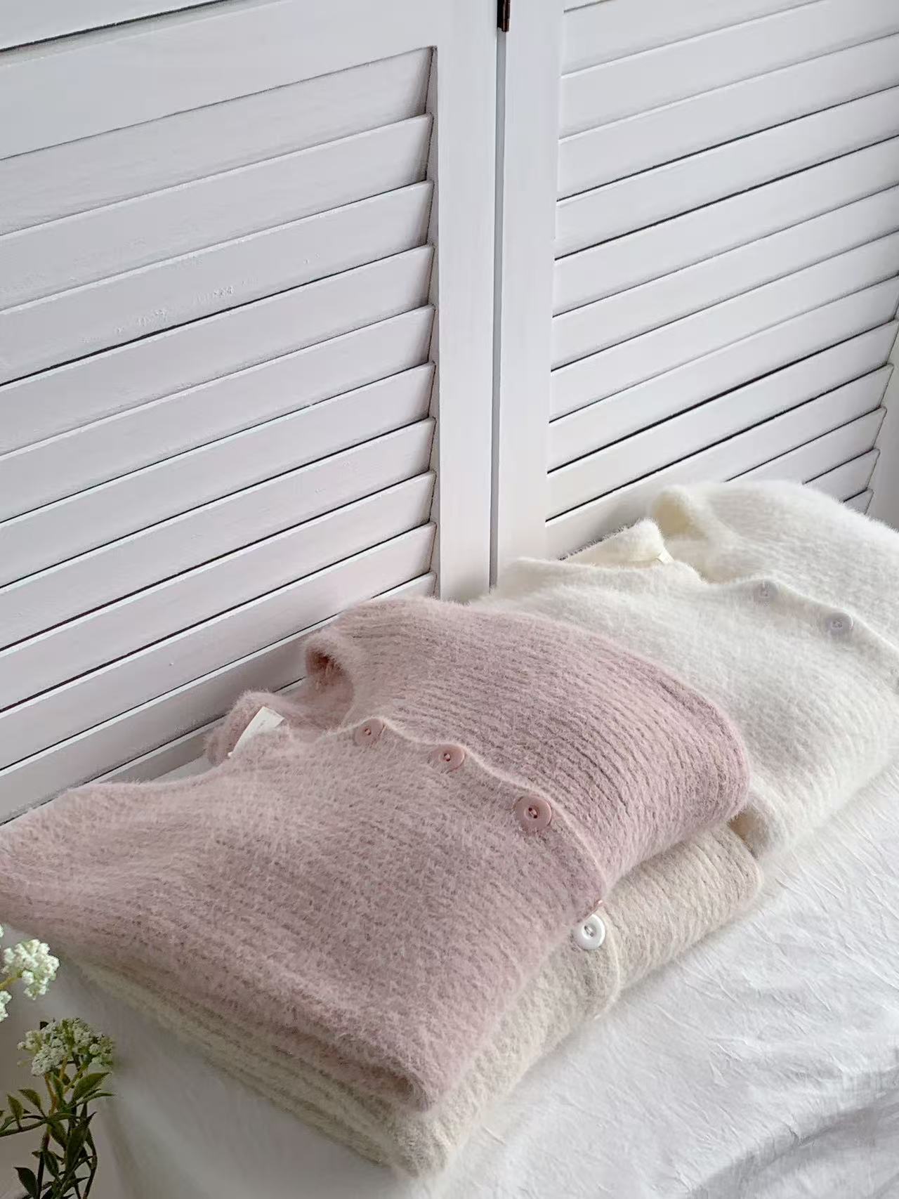 HELLO MILK TEE- 85676 坑條毛衣