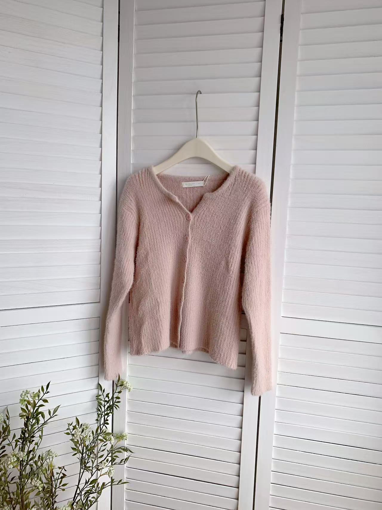 HELLO MILK TEE- 85676 坑條毛衣