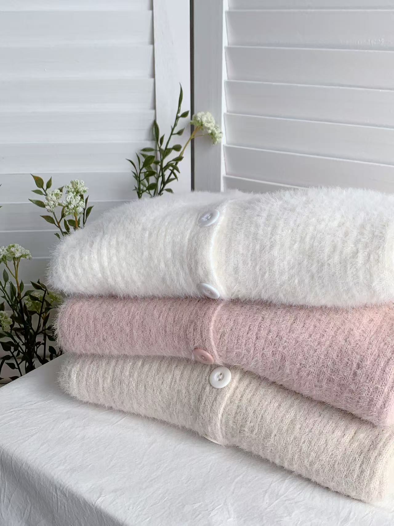 HELLO MILK TEE- 85676 坑條毛衣