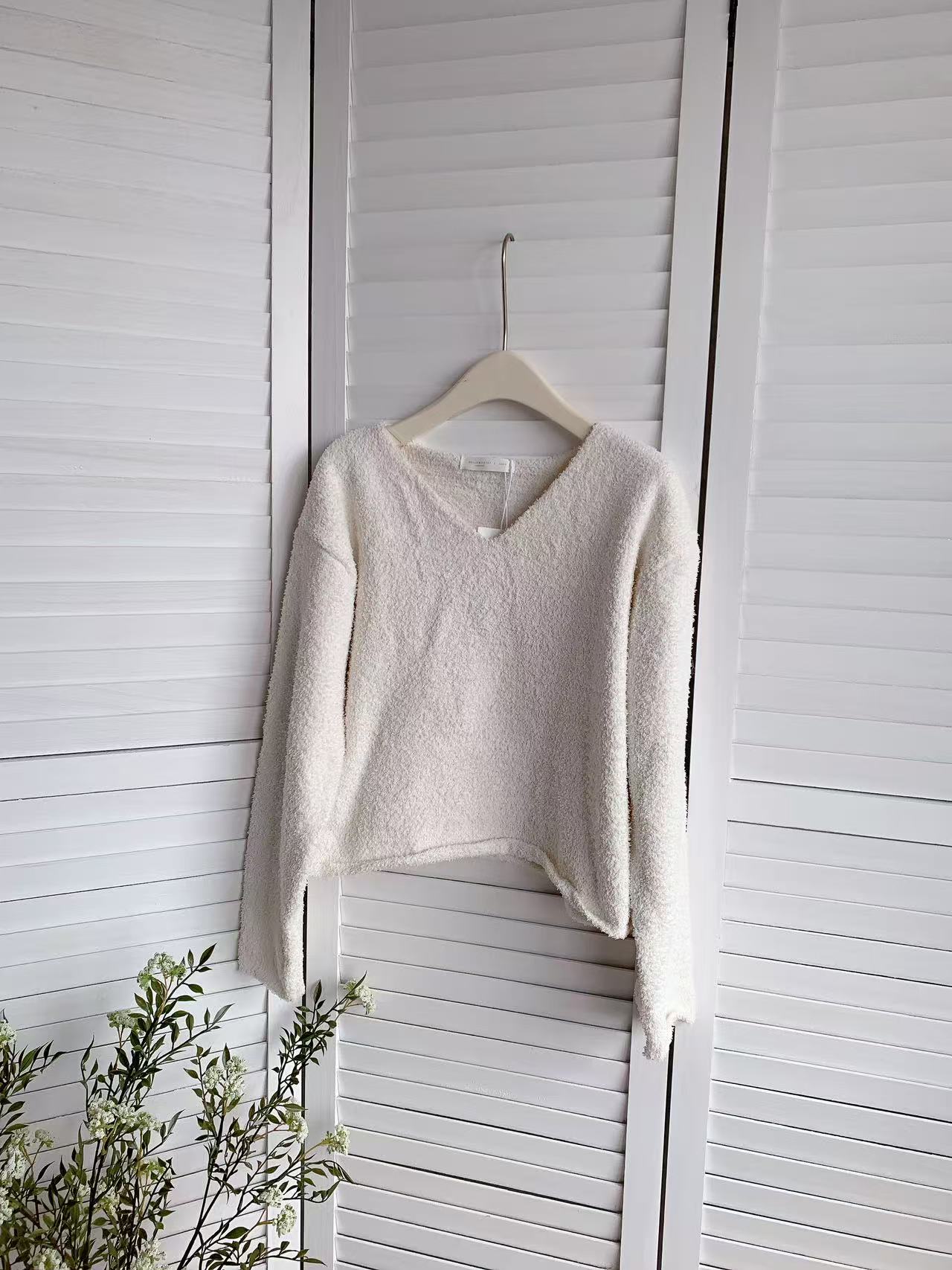 HELLO MILK TEE- 85655 毛絨上衣