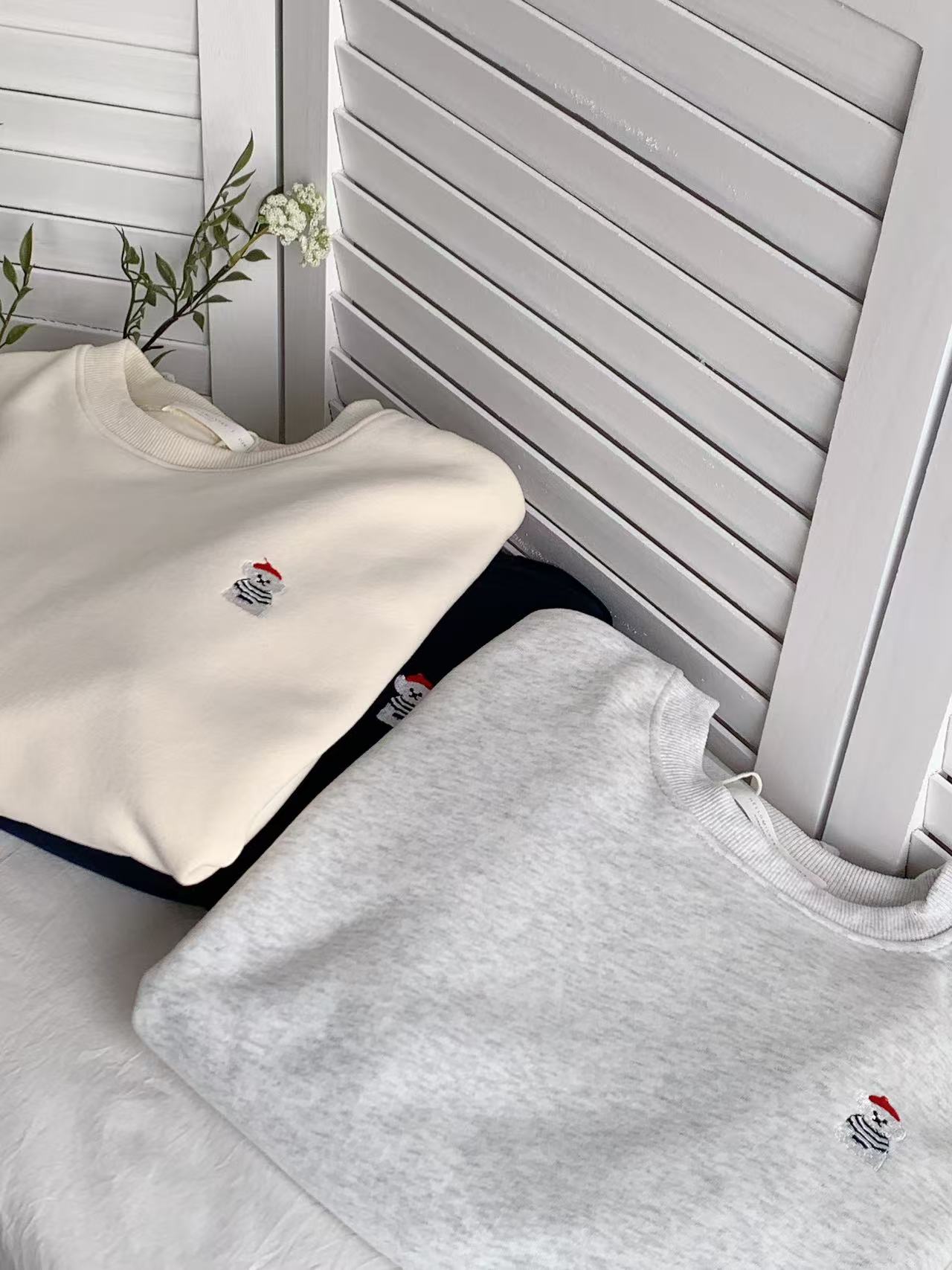 HELLO MILK TEE- 85693 短款衛衣